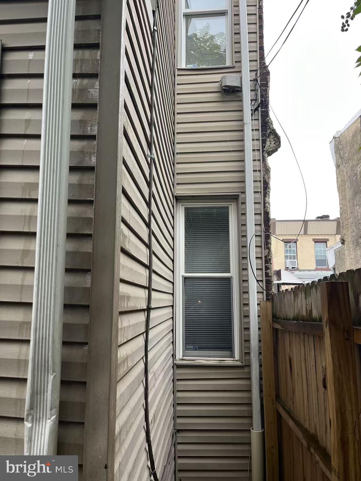 WHITMAN - Residential