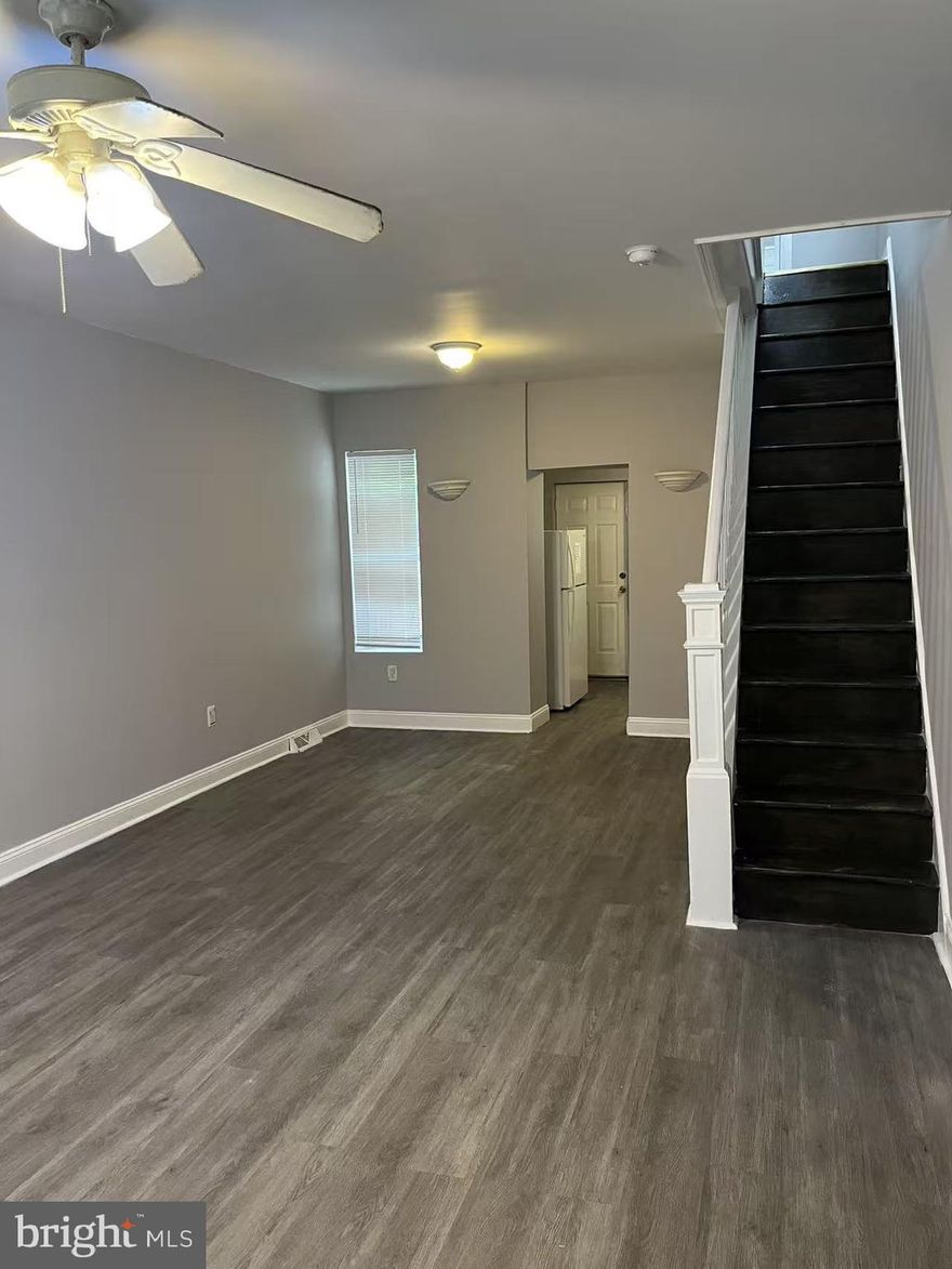 Welcome to this beautiful 2 bedroom and 1bathroom in Whitman house.  Property close to shopping center, bankers, restaurants, bus stop.  Drive to highway 1 minute. The home features a new custom eat-in kitchen, with tile floors, granite counters, stainless appliances.  Bedrooms also have recessed lighting. Easy to show! Make your appointment today!