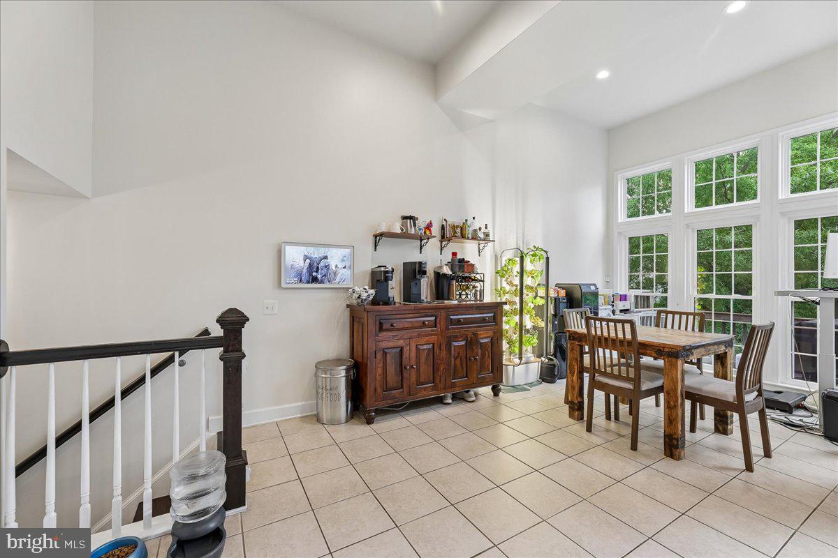 LAUREL RIDGE CROSSING - Residential