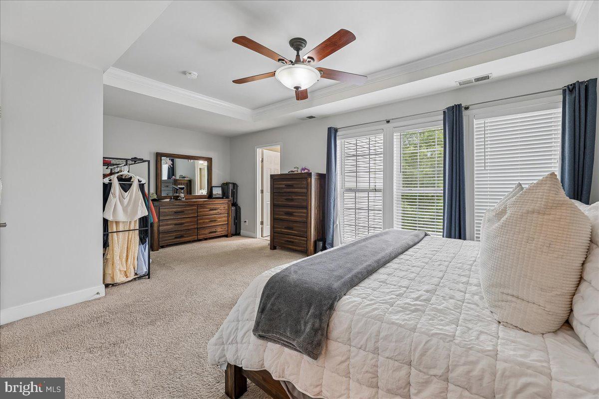 LAUREL RIDGE CROSSING - Residential