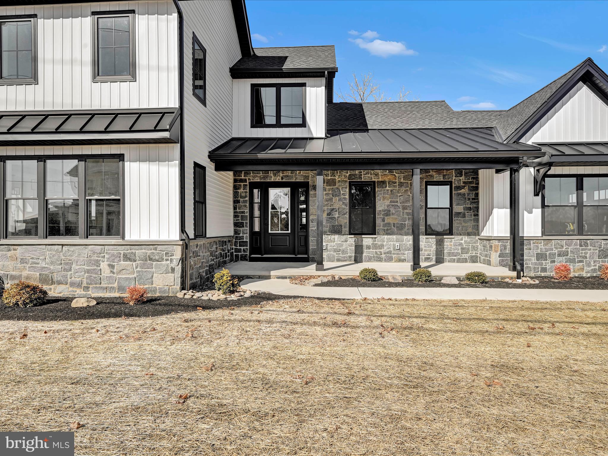 SOUTH LEBANON - Residential