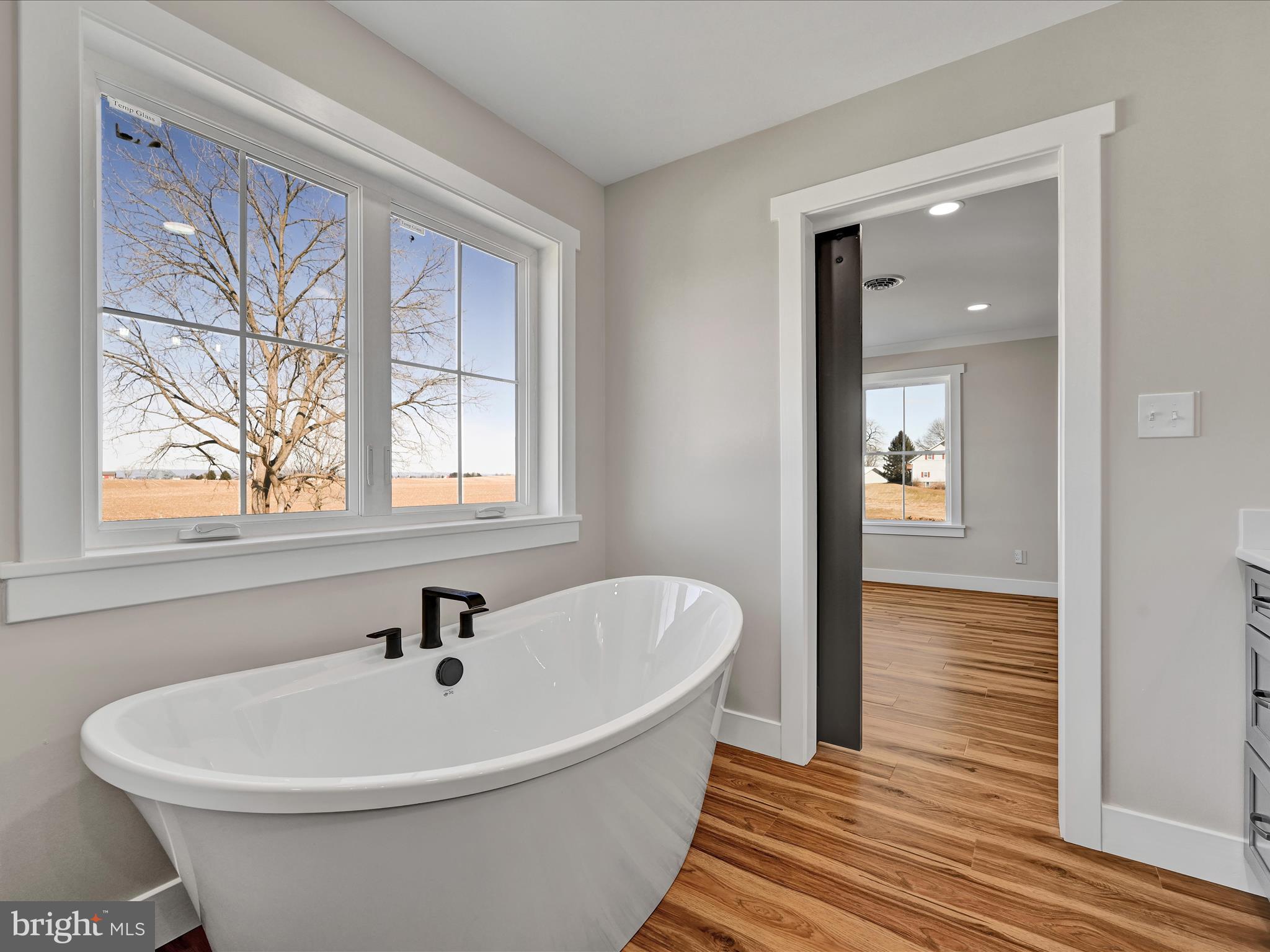 SOUTH LEBANON - Residential