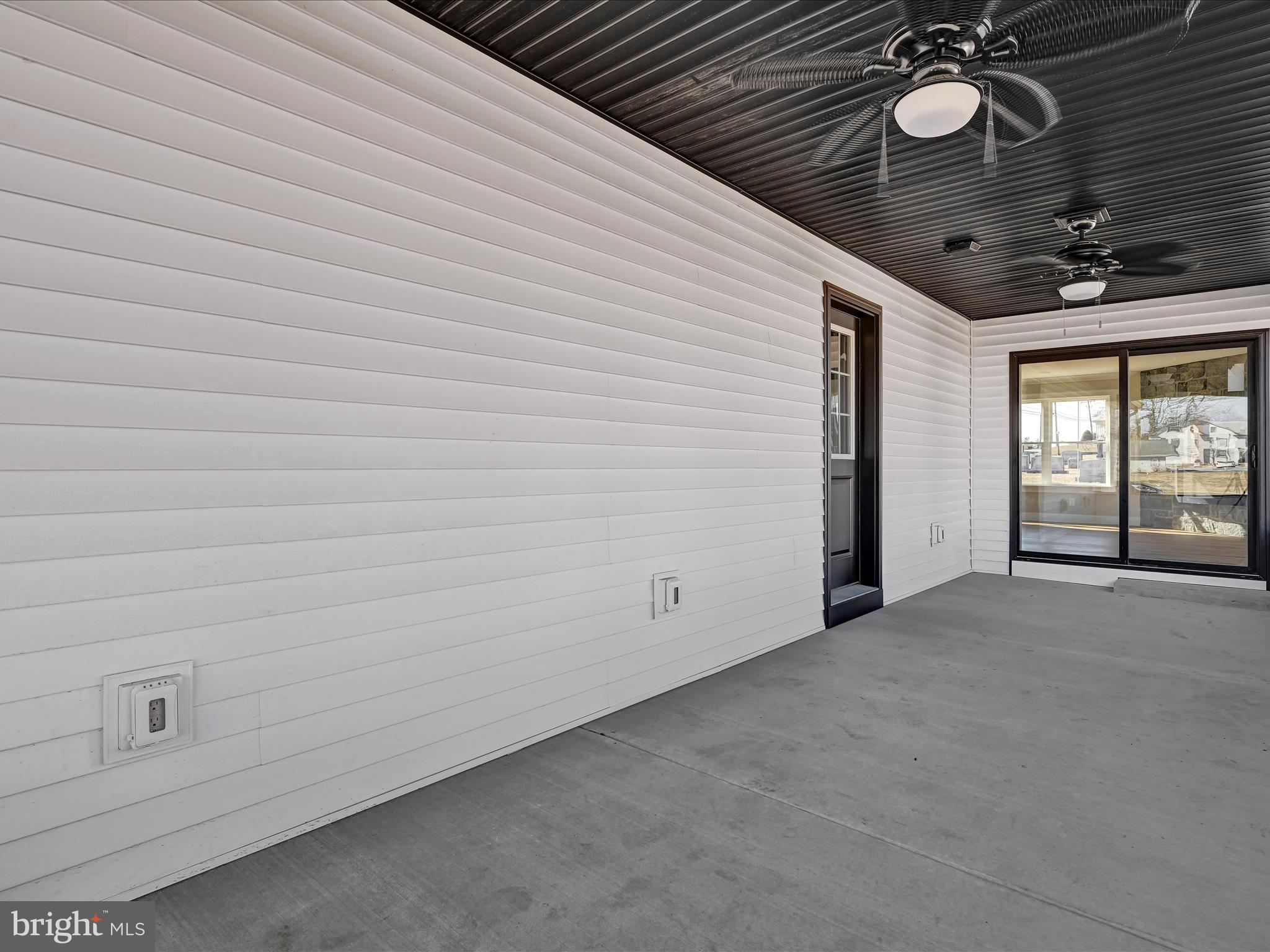 SOUTH LEBANON - Residential