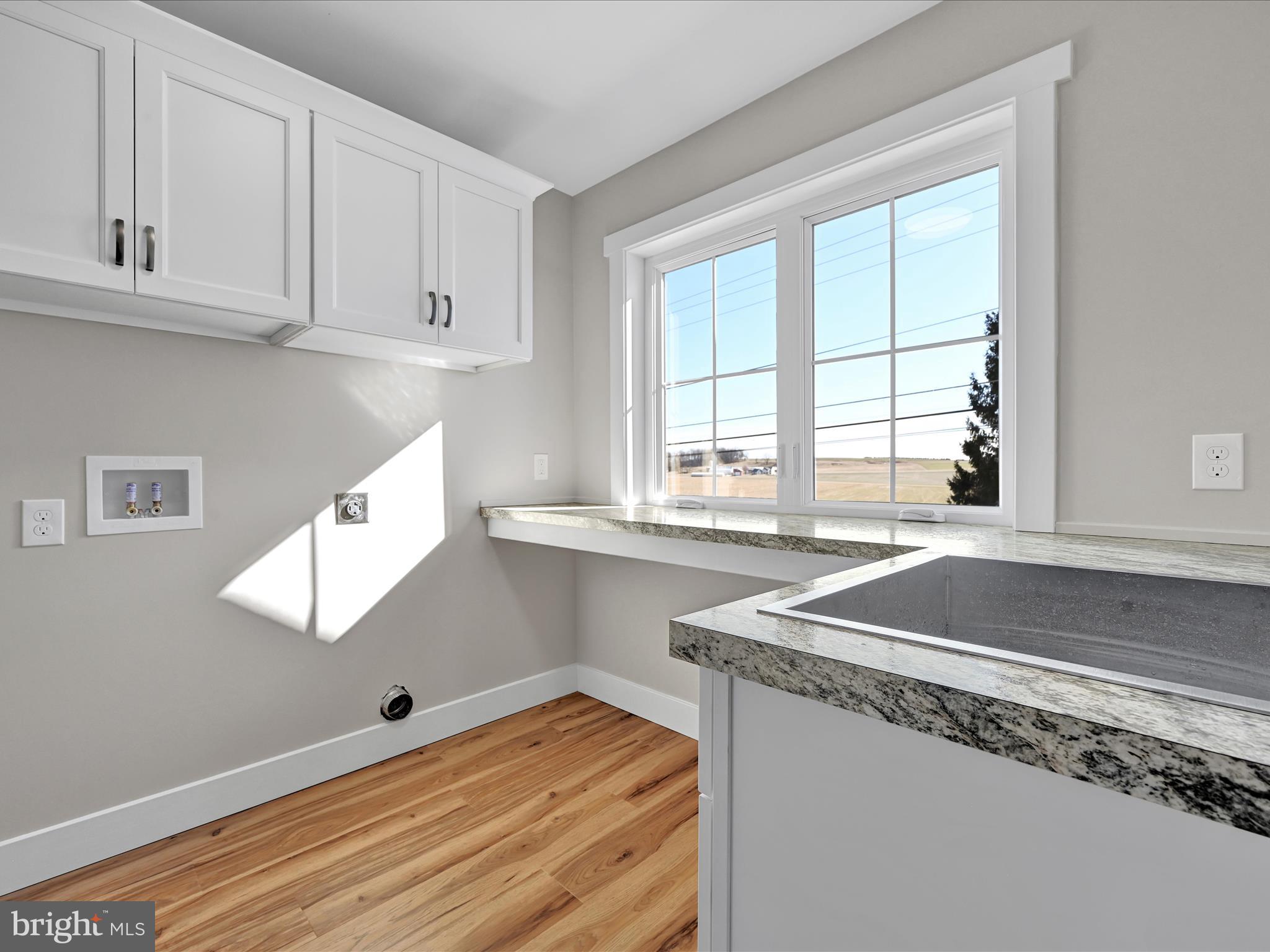 SOUTH LEBANON - Residential