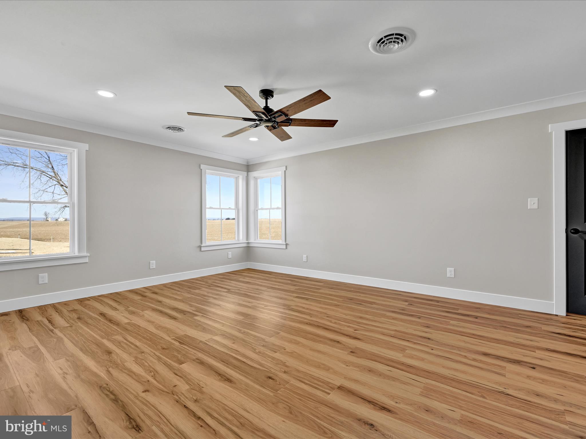 SOUTH LEBANON - Residential