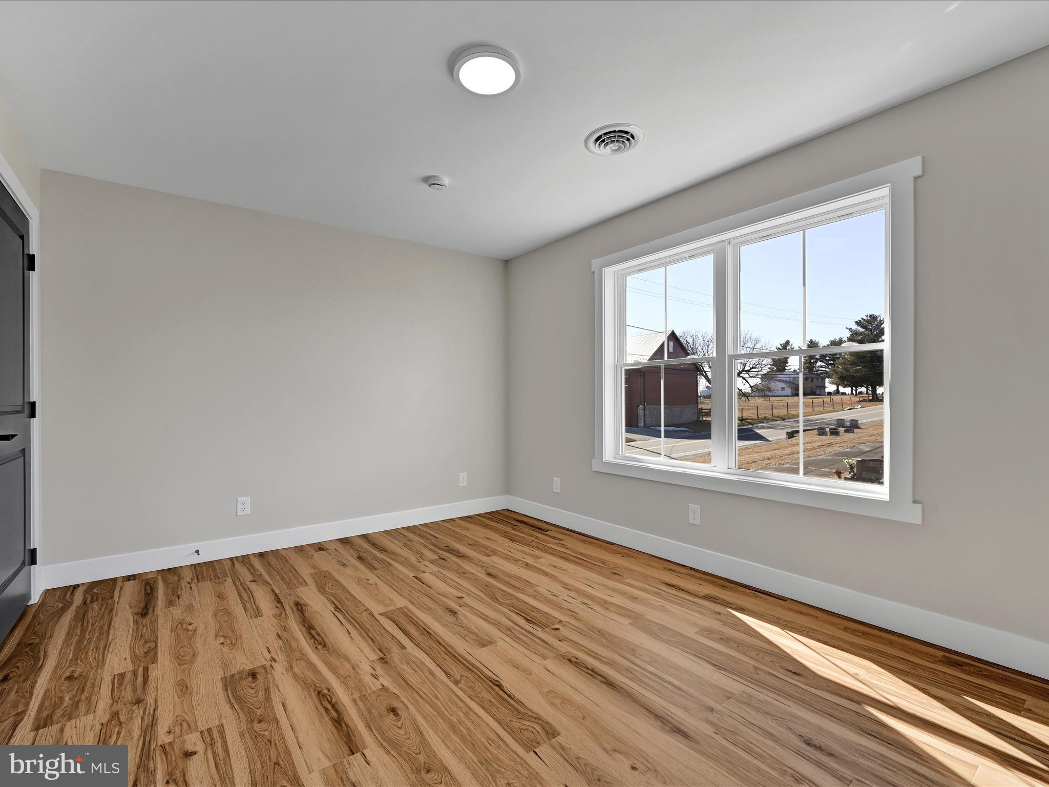 SOUTH LEBANON - Residential