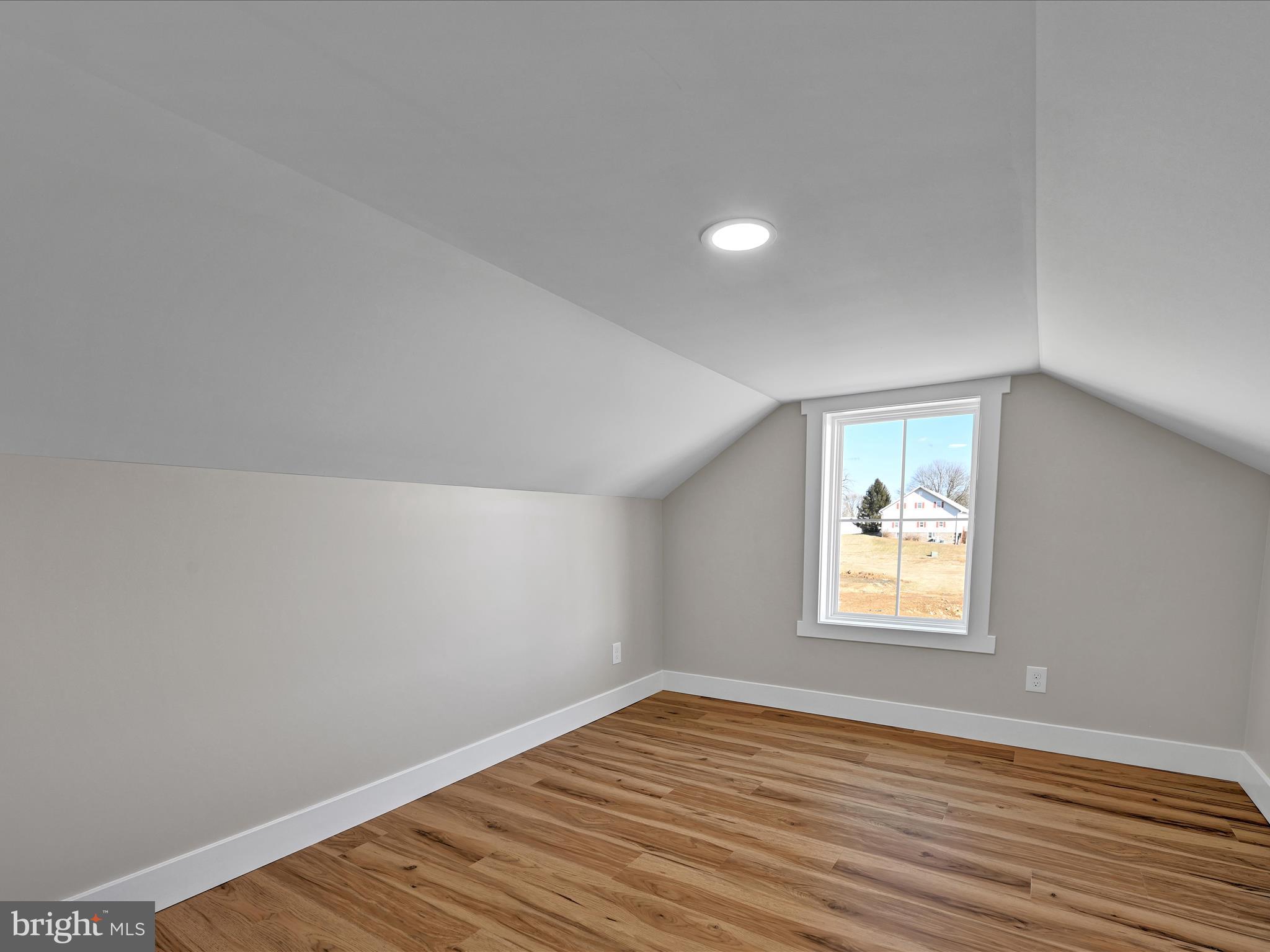 SOUTH LEBANON - Residential