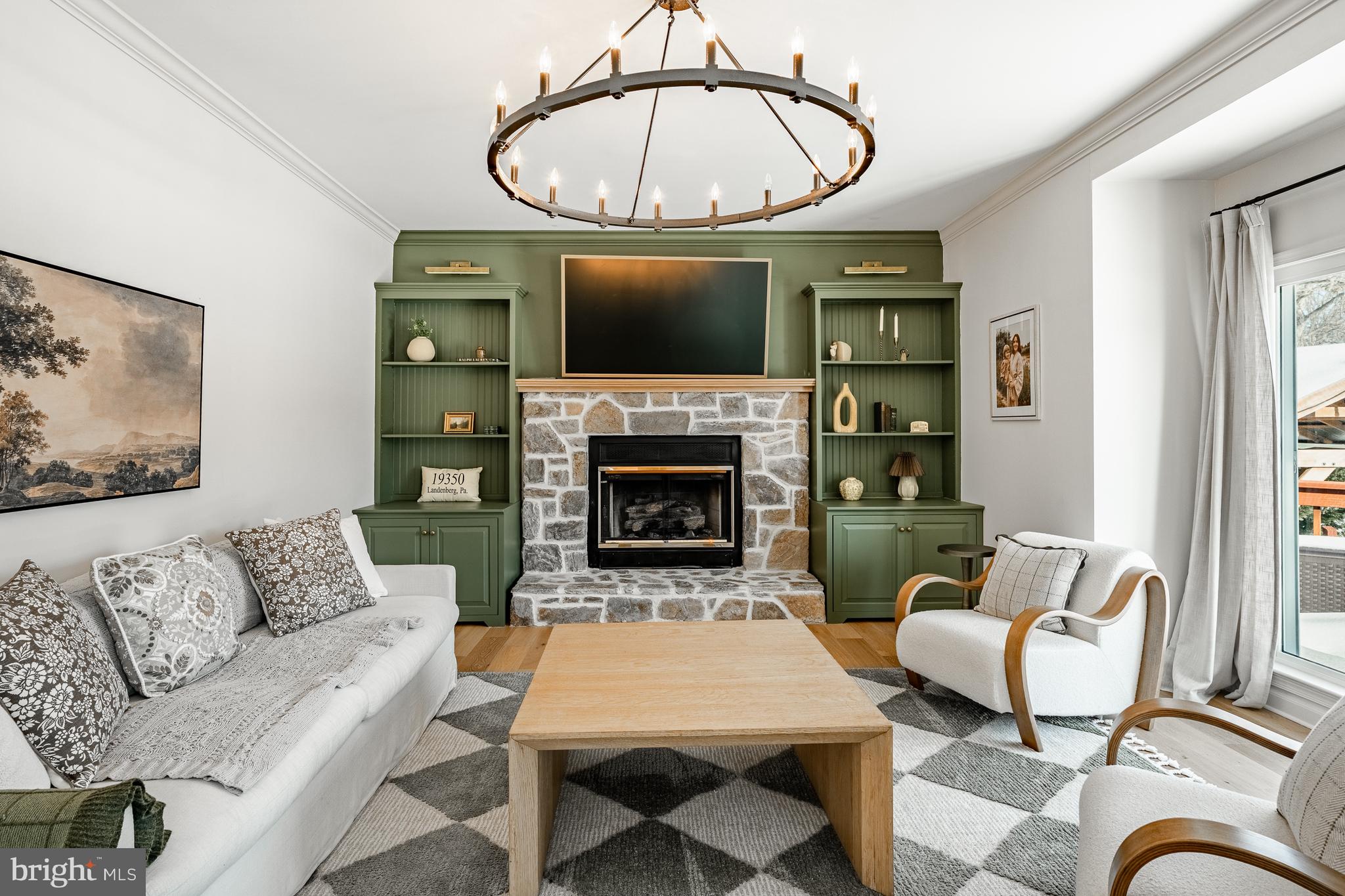 MEADOW WOODS - Residential