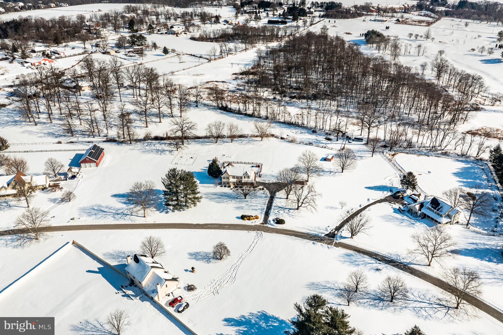 MEADOW WOODS - Residential