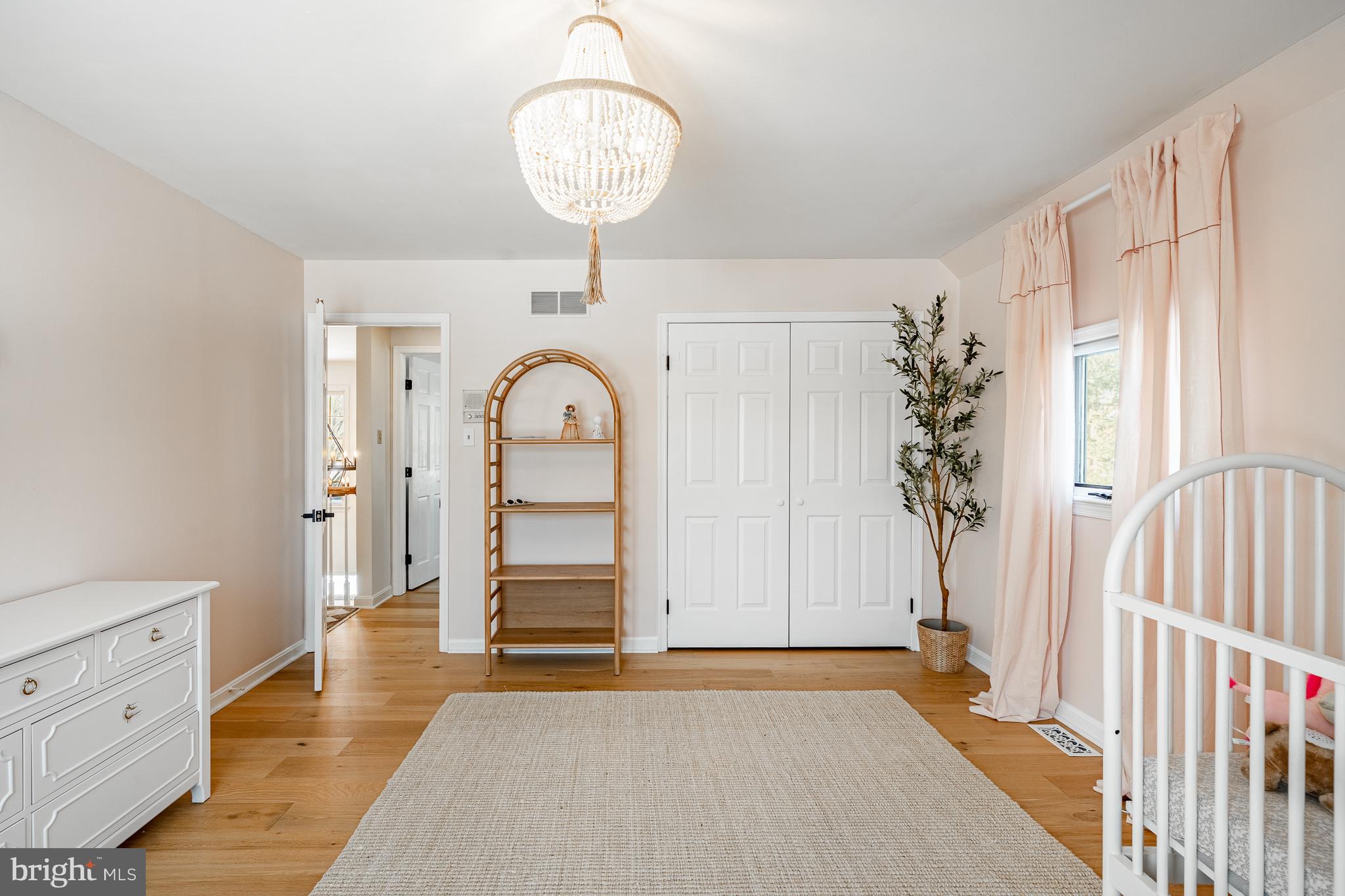 MEADOW WOODS - Residential