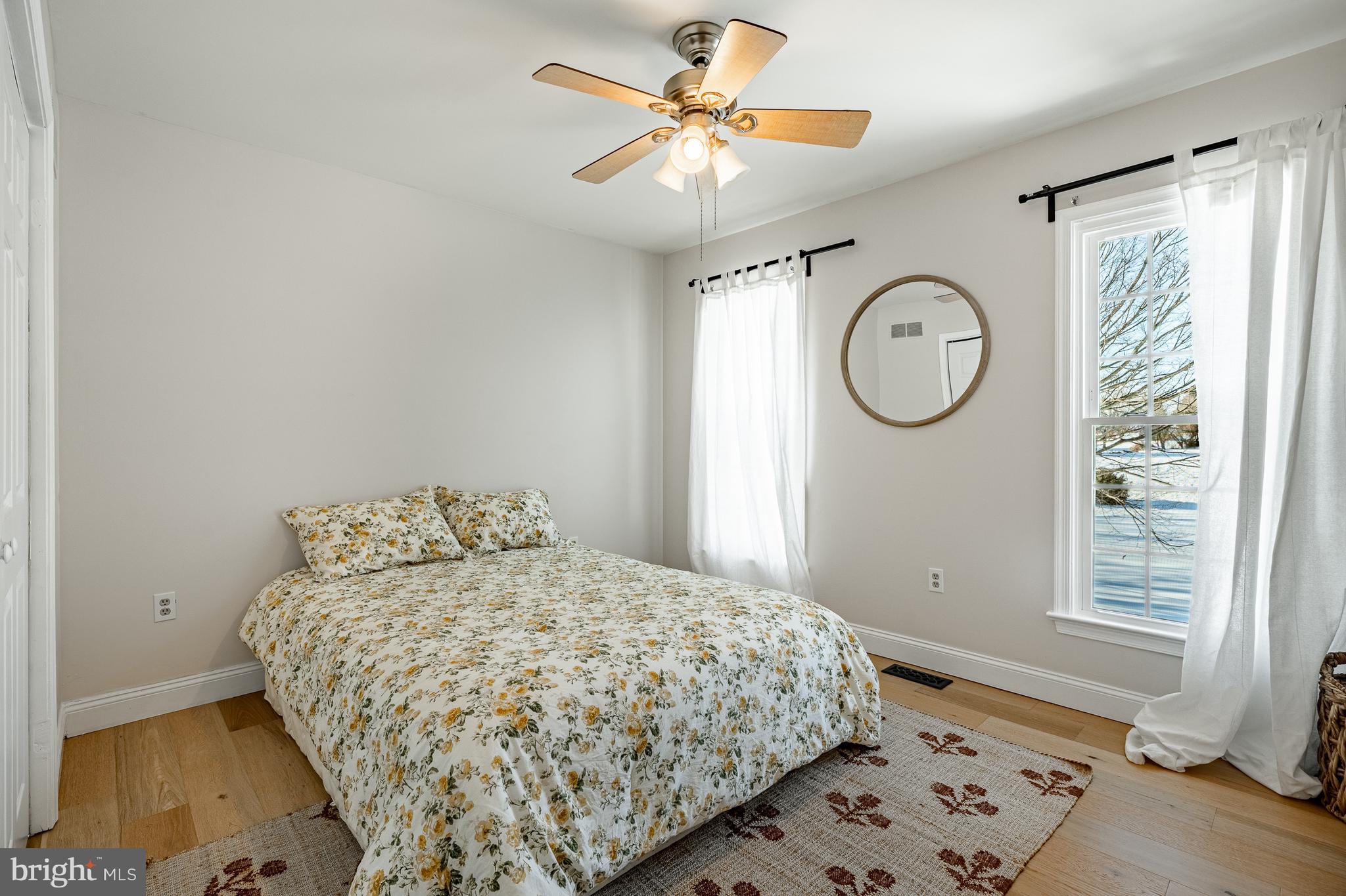 MEADOW WOODS - Residential