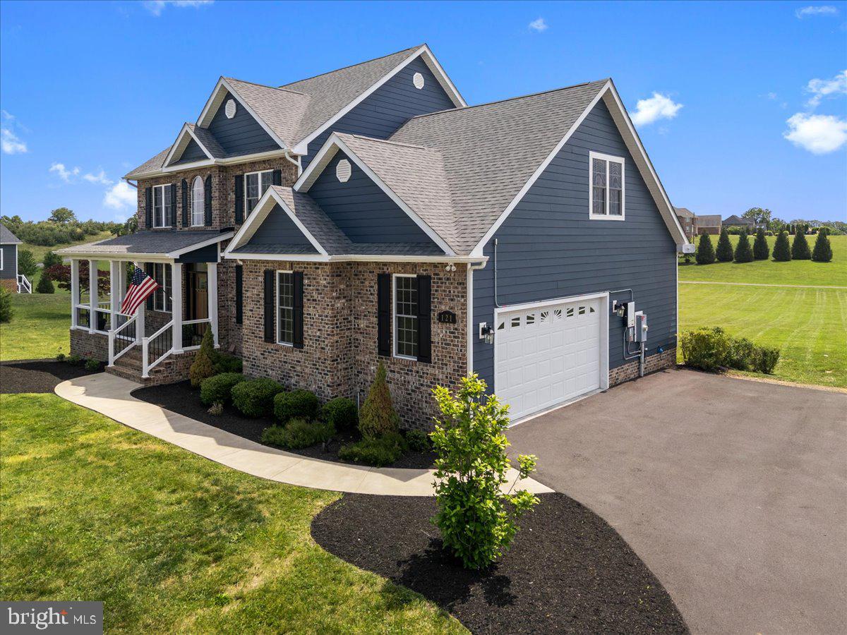 121 NITTANY SOUTH WAY