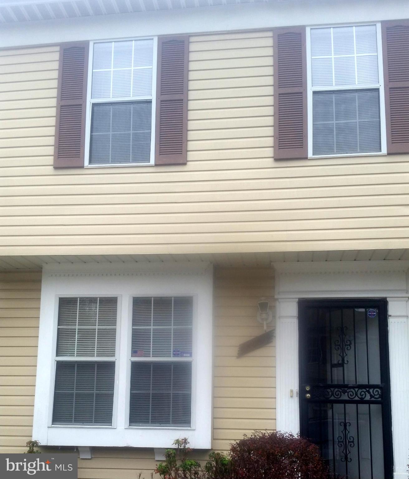 LONDON WOODS - Residential