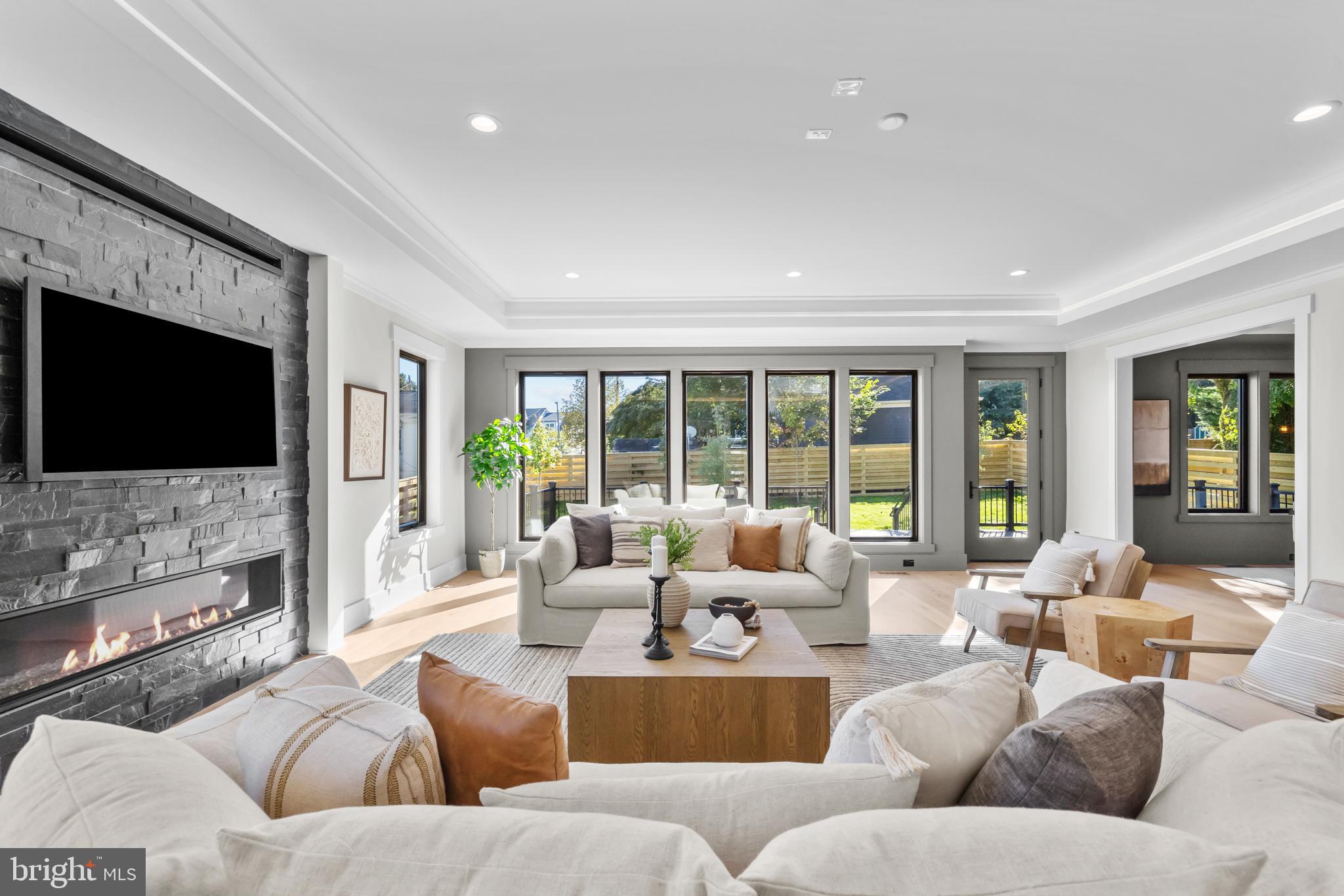 PIMMIT HILLS - Residential