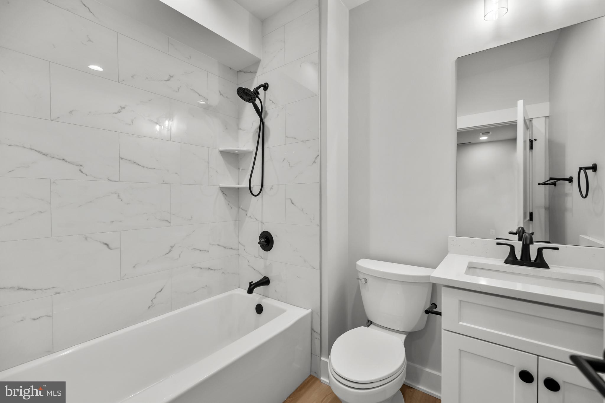 PIMMIT HILLS - Residential