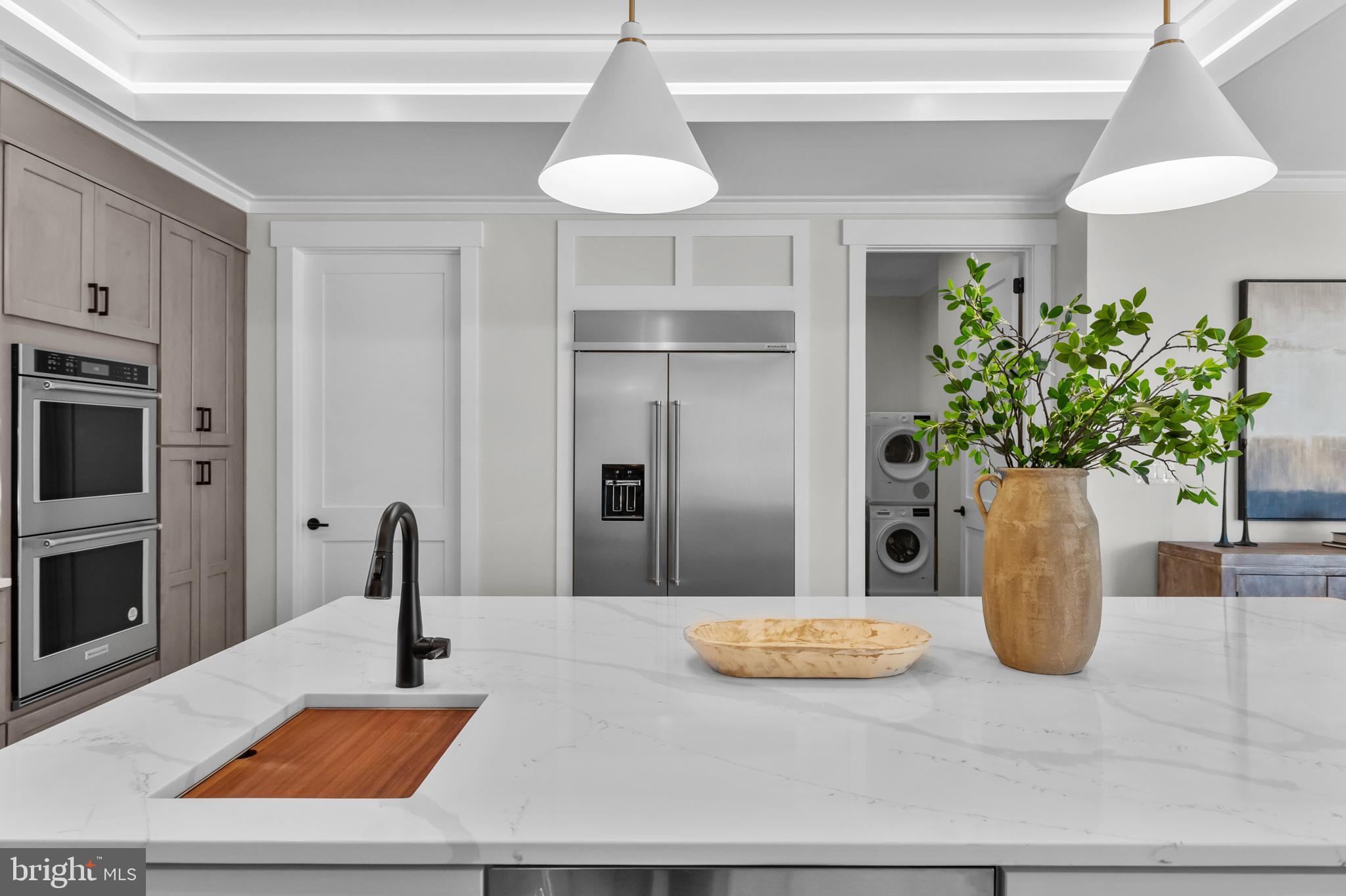 PIMMIT HILLS - Residential