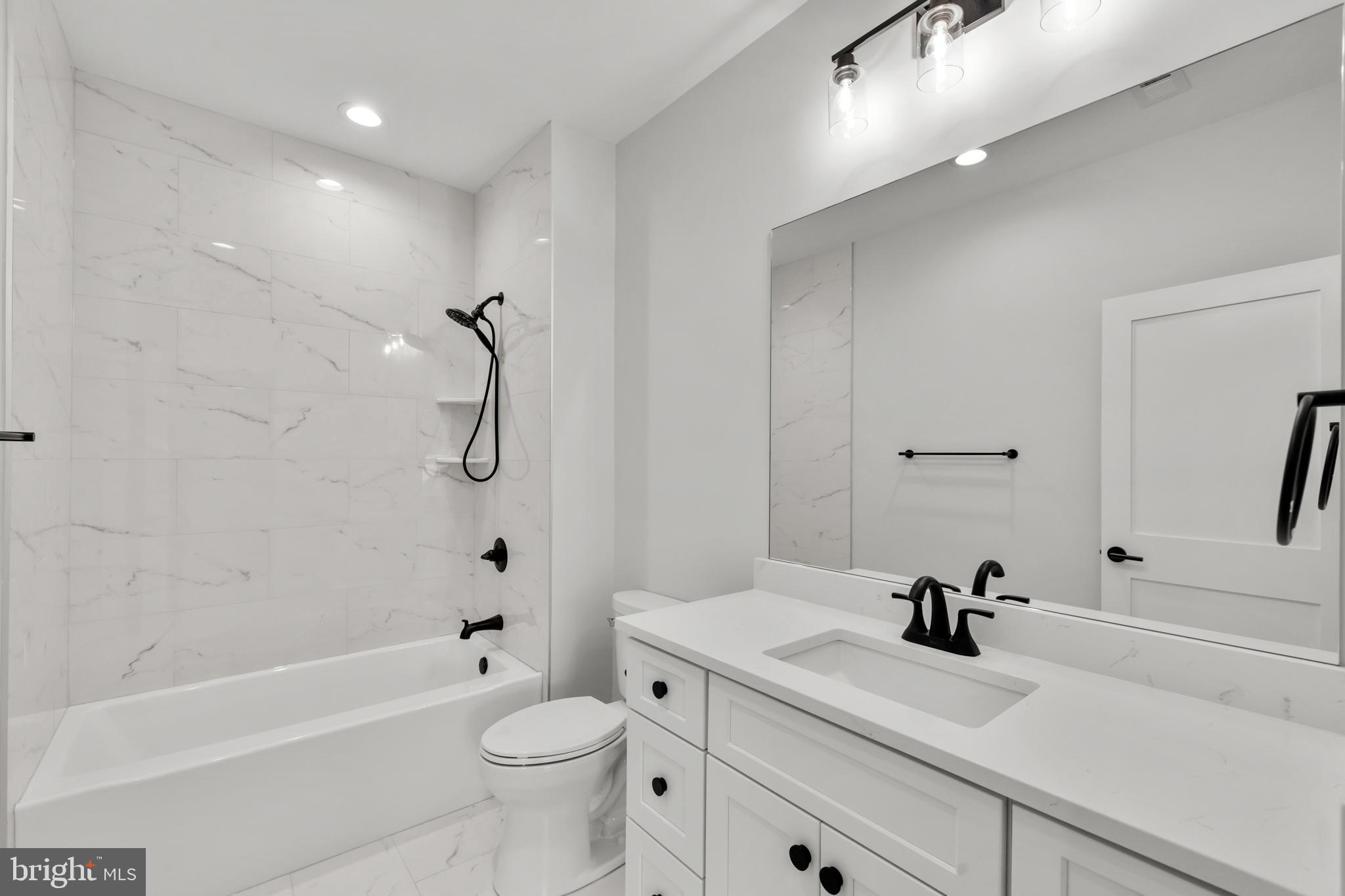 PIMMIT HILLS - Residential