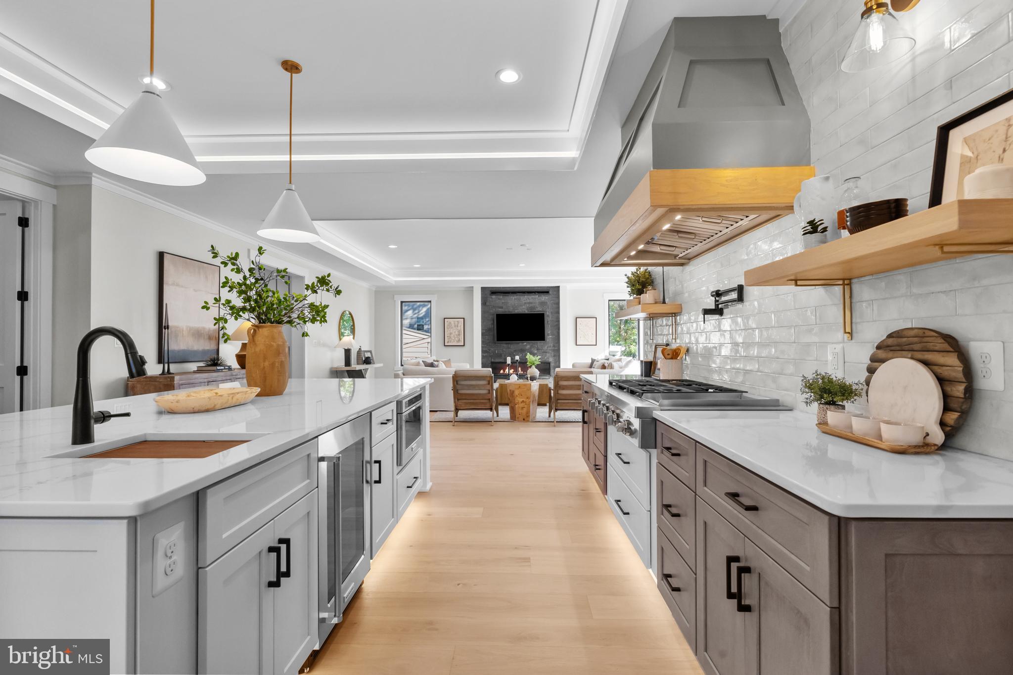 PIMMIT HILLS - Residential