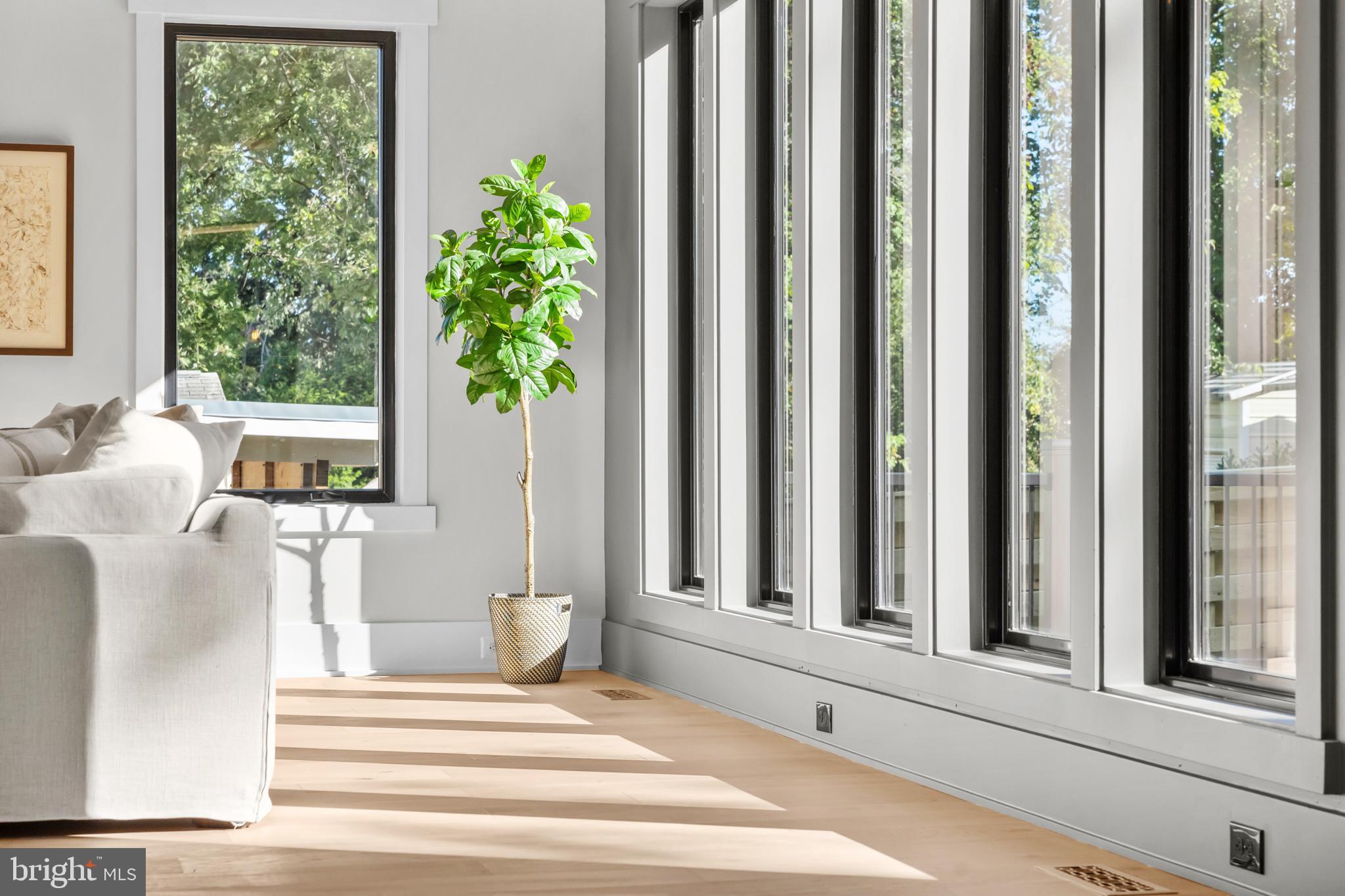 PIMMIT HILLS - Residential