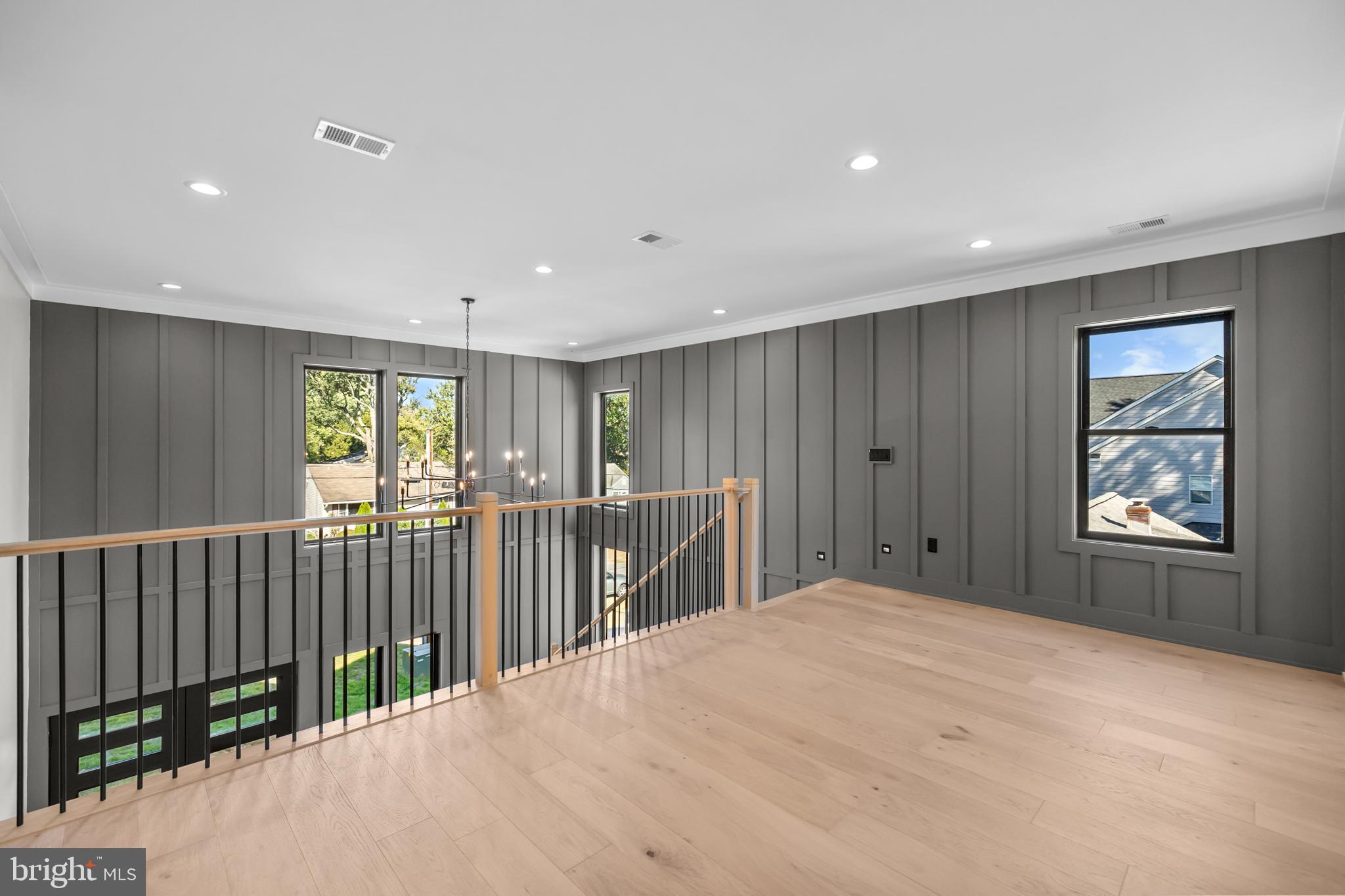 PIMMIT HILLS - Residential