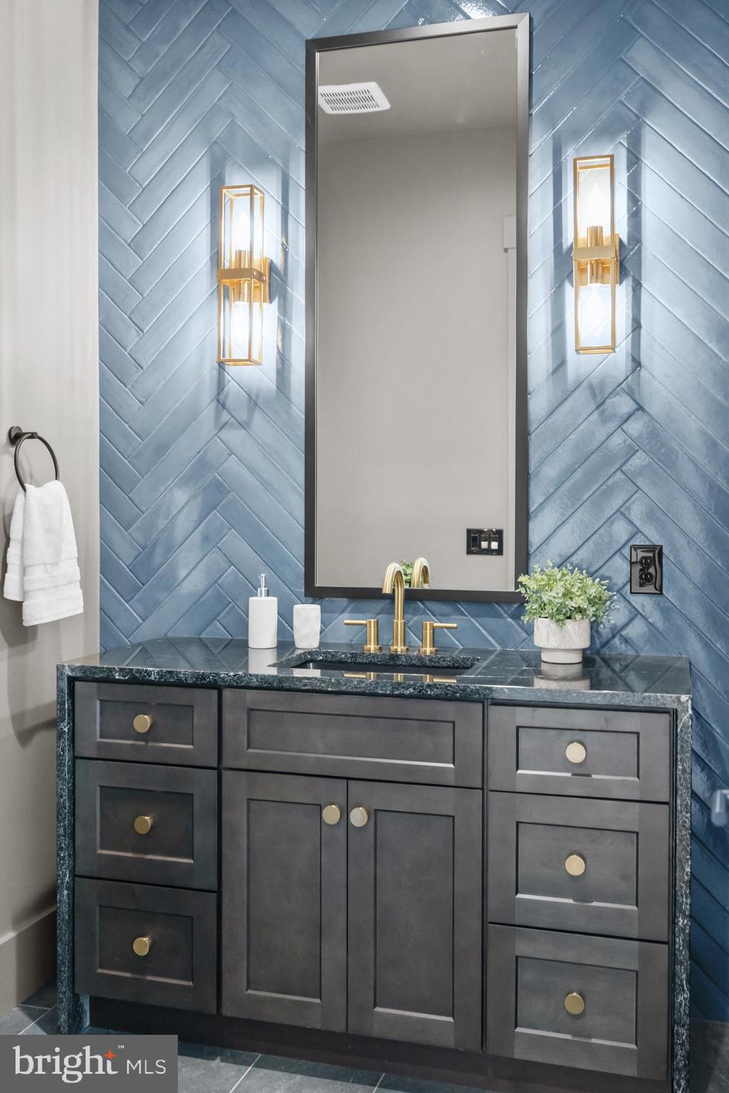 PIMMIT HILLS - Residential