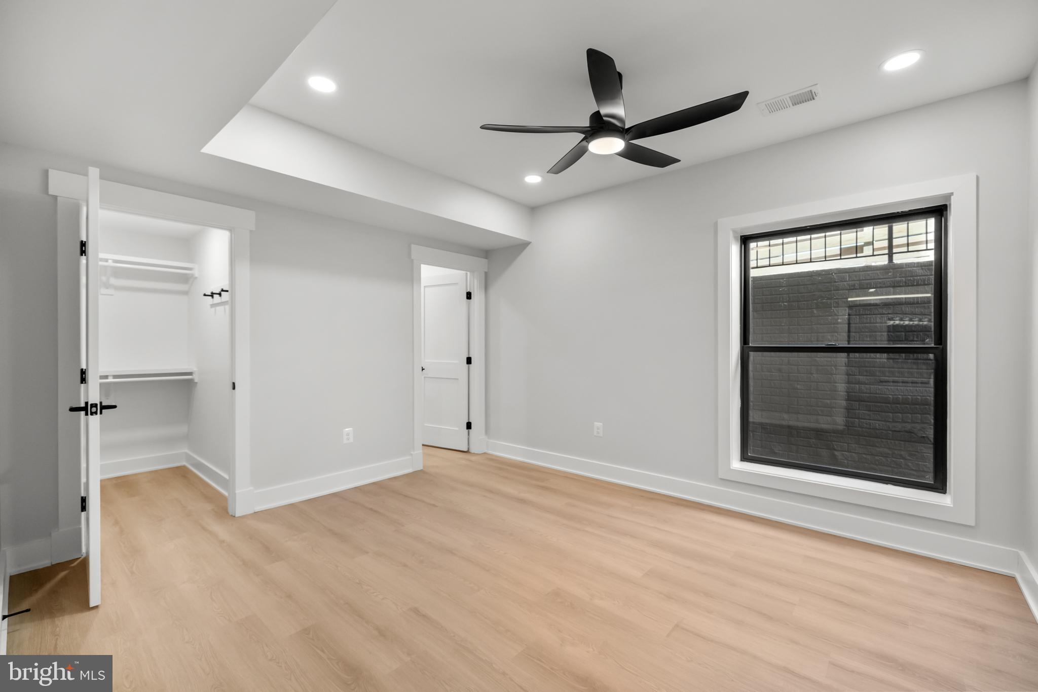 PIMMIT HILLS - Residential