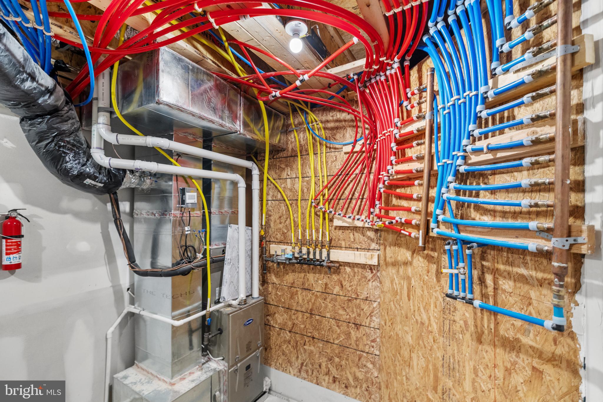 PIMMIT HILLS - Residential