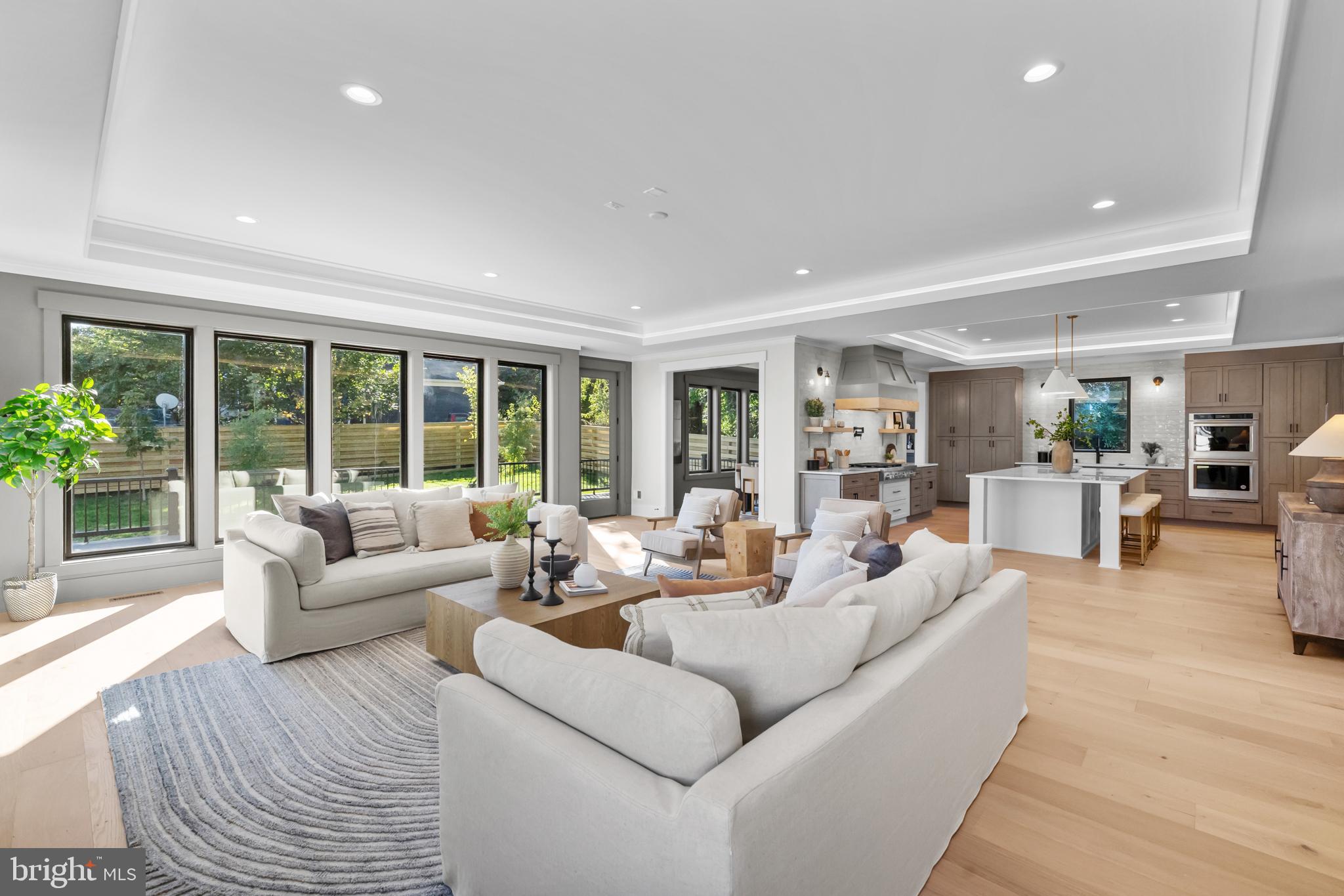 PIMMIT HILLS - Residential