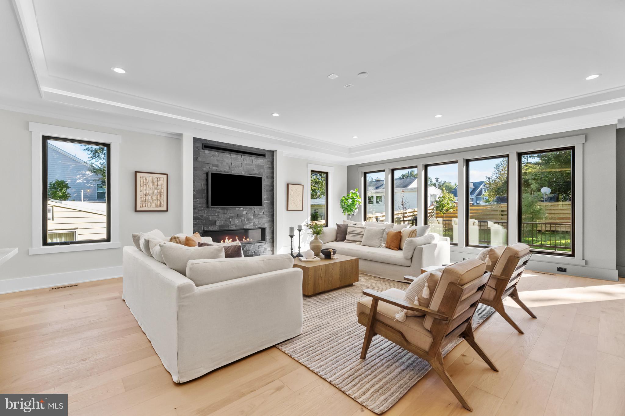 PIMMIT HILLS - Residential