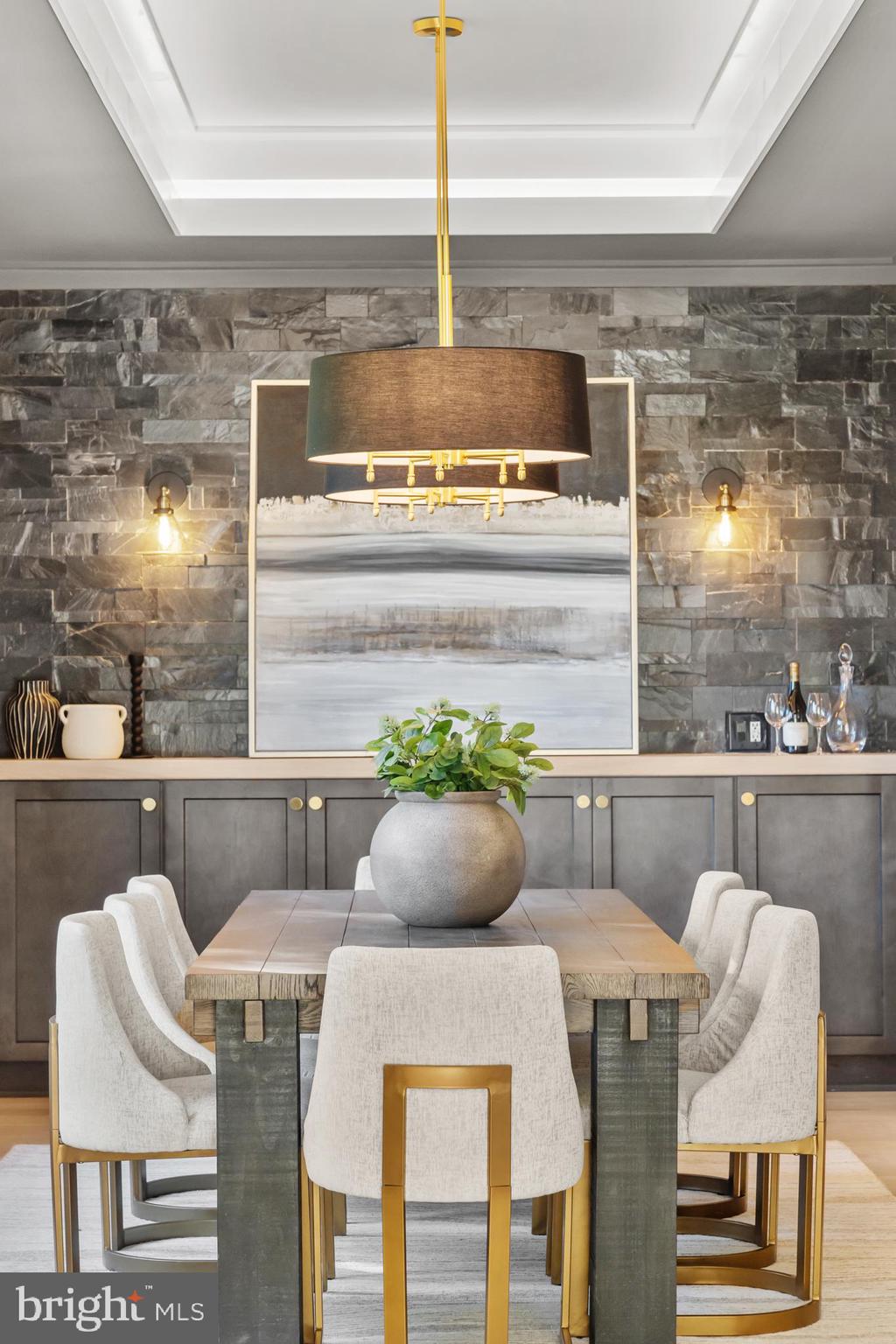 PIMMIT HILLS - Residential