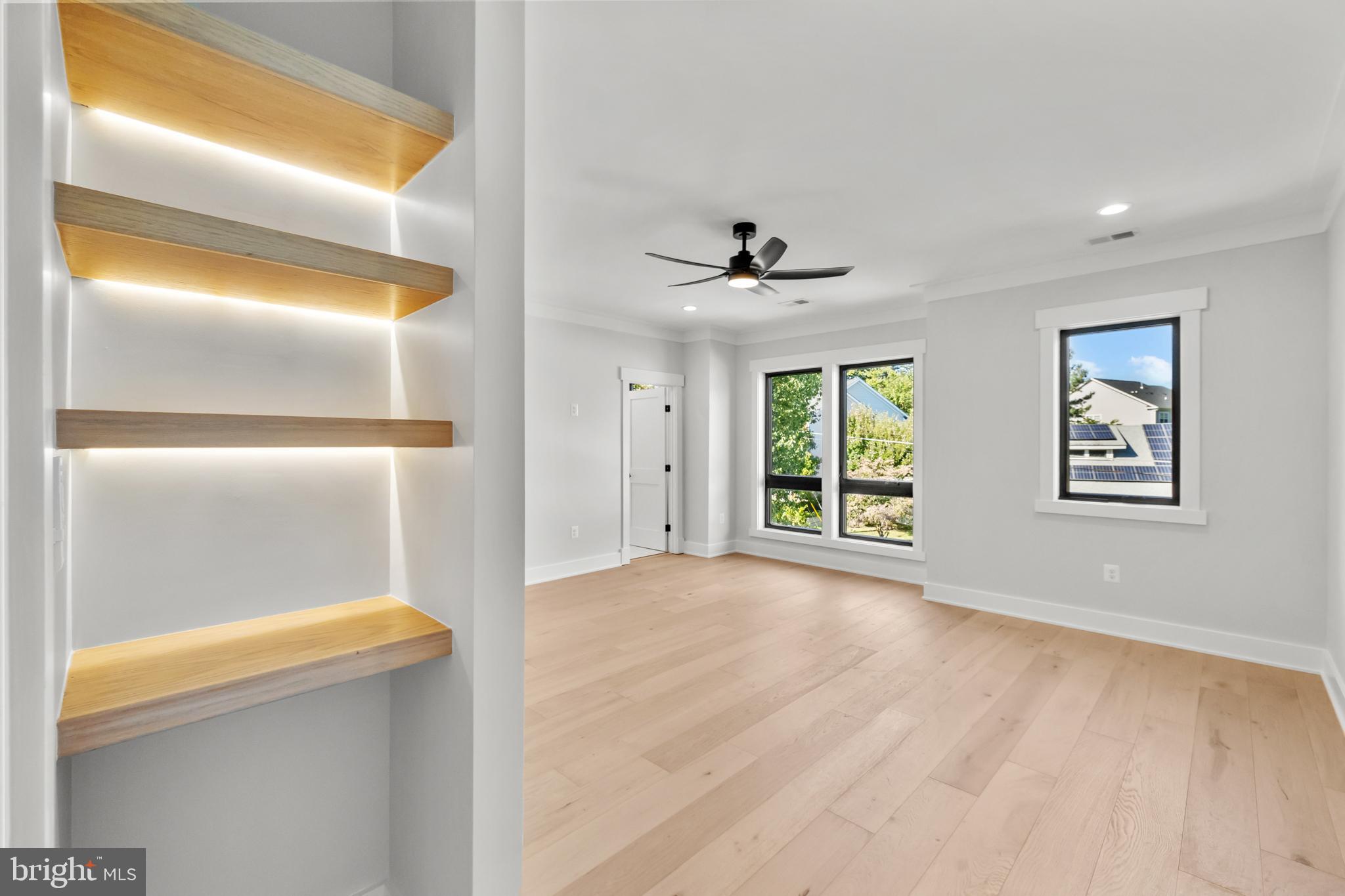 PIMMIT HILLS - Residential