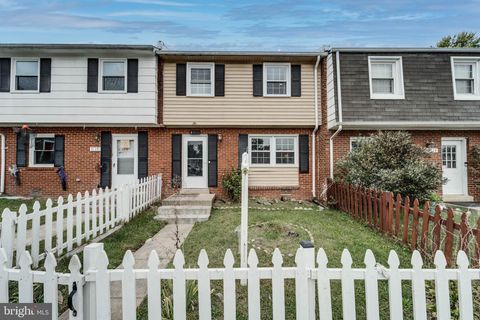1717 FORT HENRY COURT DUMFRIES VA 22026