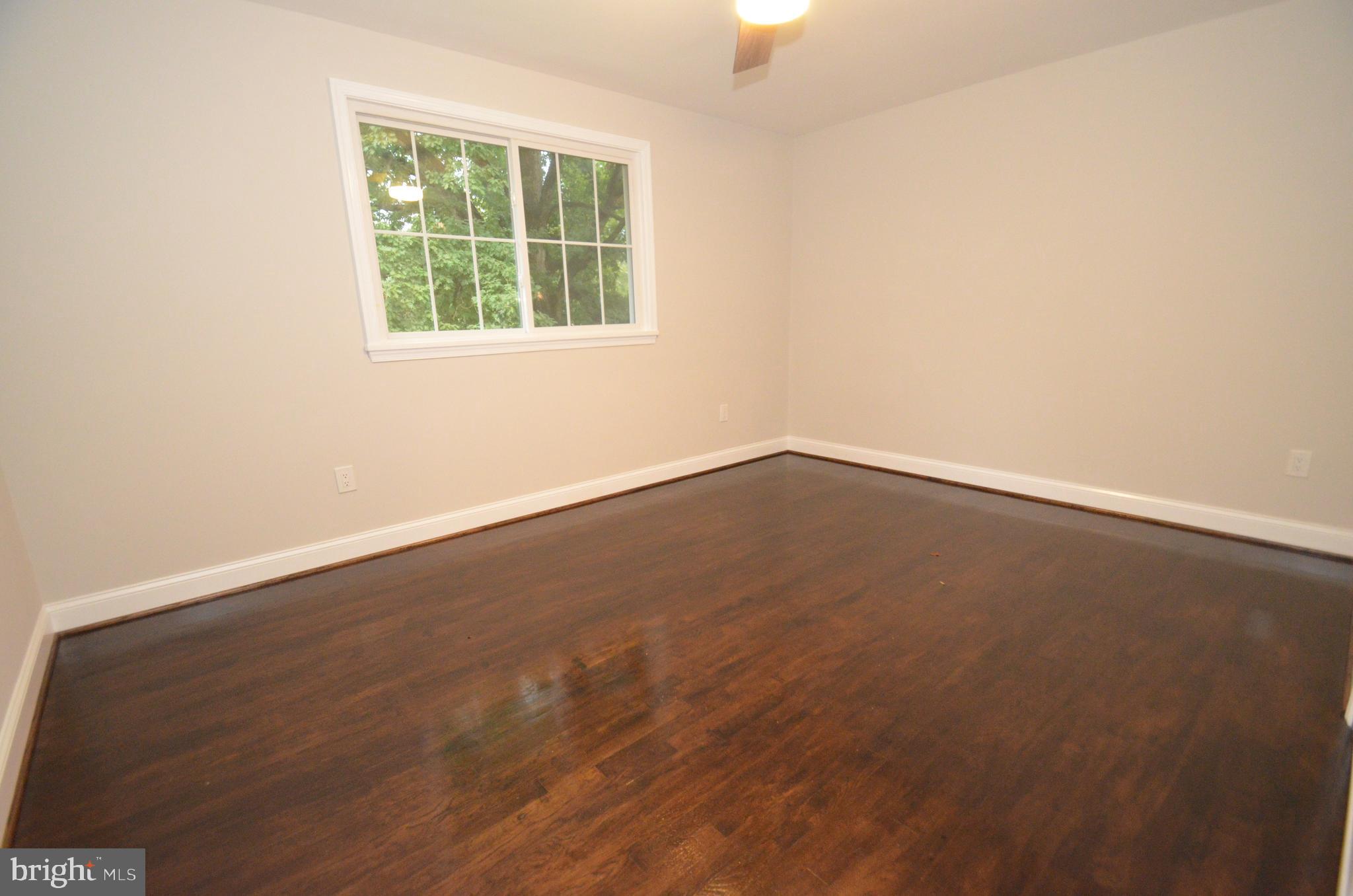 KINGS PARK - Residential Lease