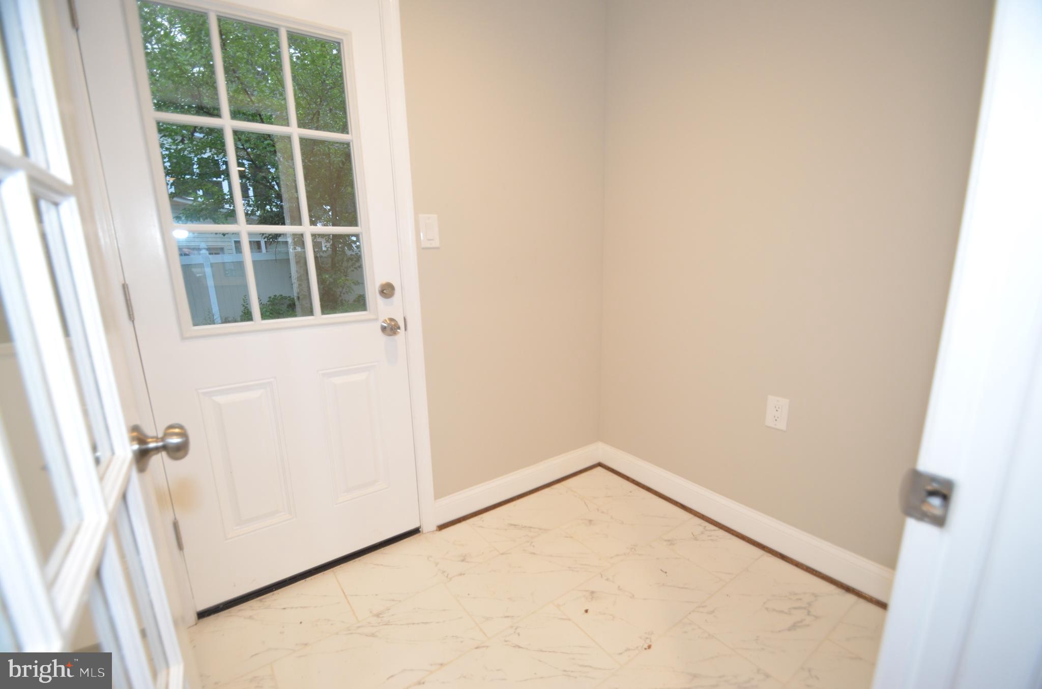 KINGS PARK - Residential Lease