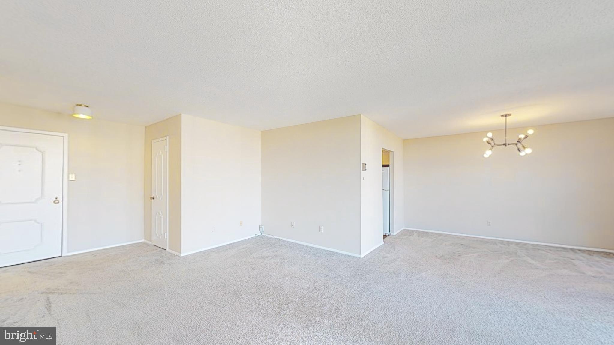 TOWERS IN WESTCHESTER PARK - Residential