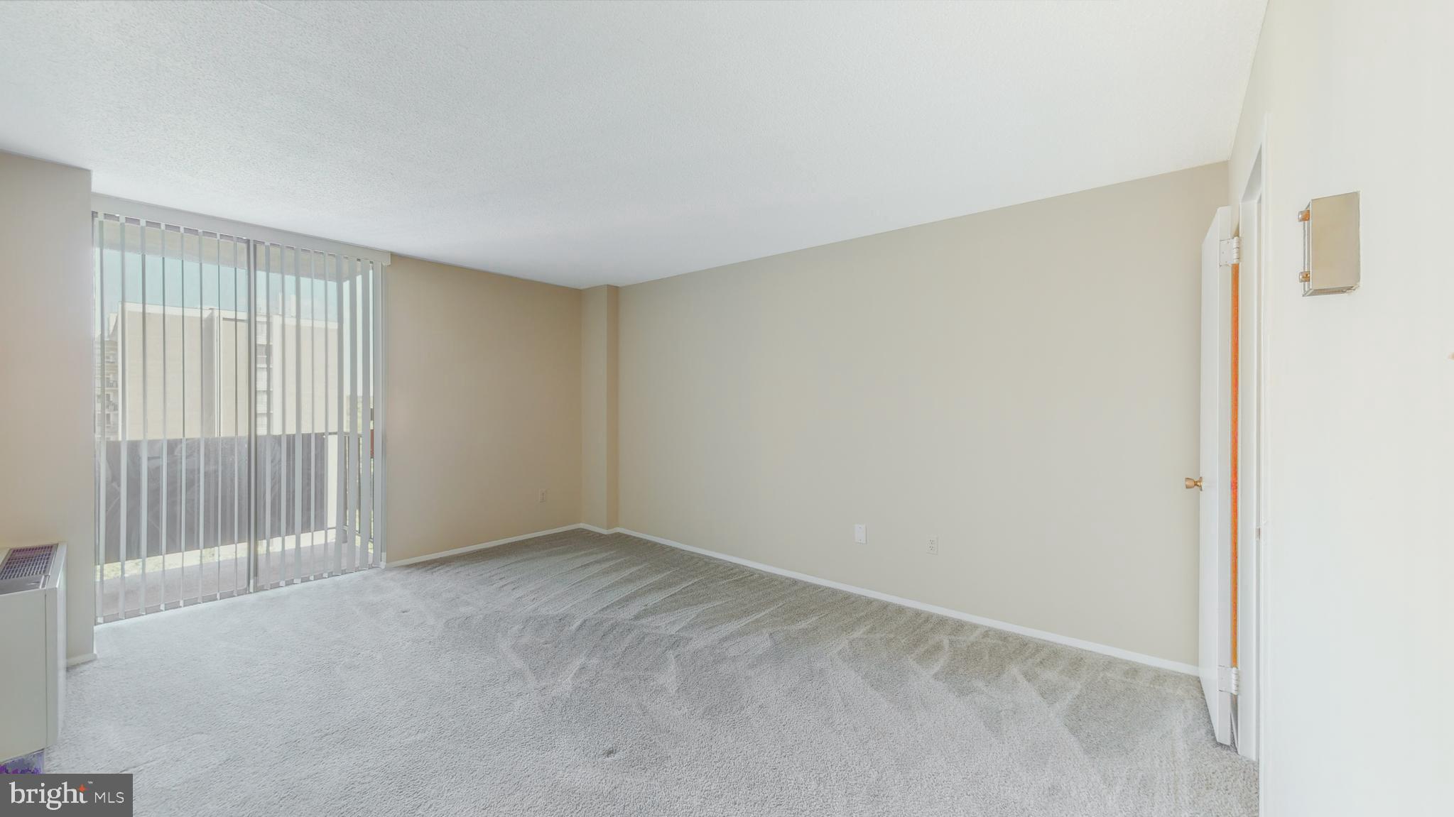 TOWERS IN WESTCHESTER PARK - Residential