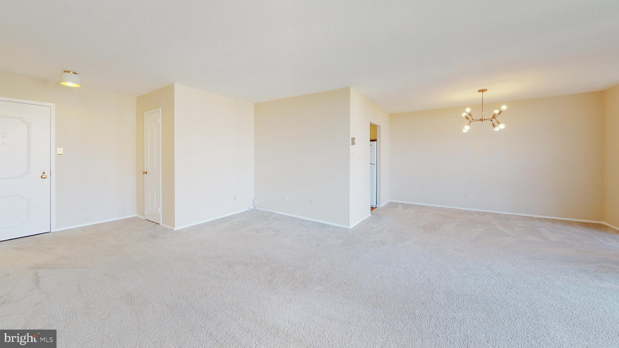 TOWERS IN WESTCHESTER PARK - Residential