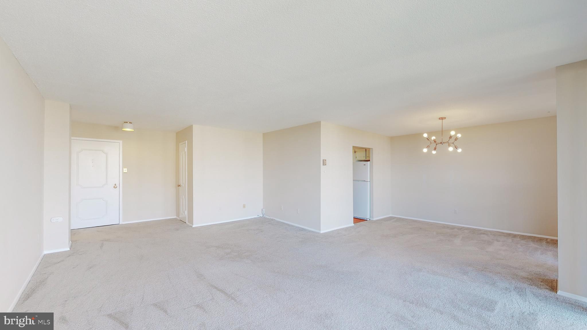 TOWERS IN WESTCHESTER PARK - Residential