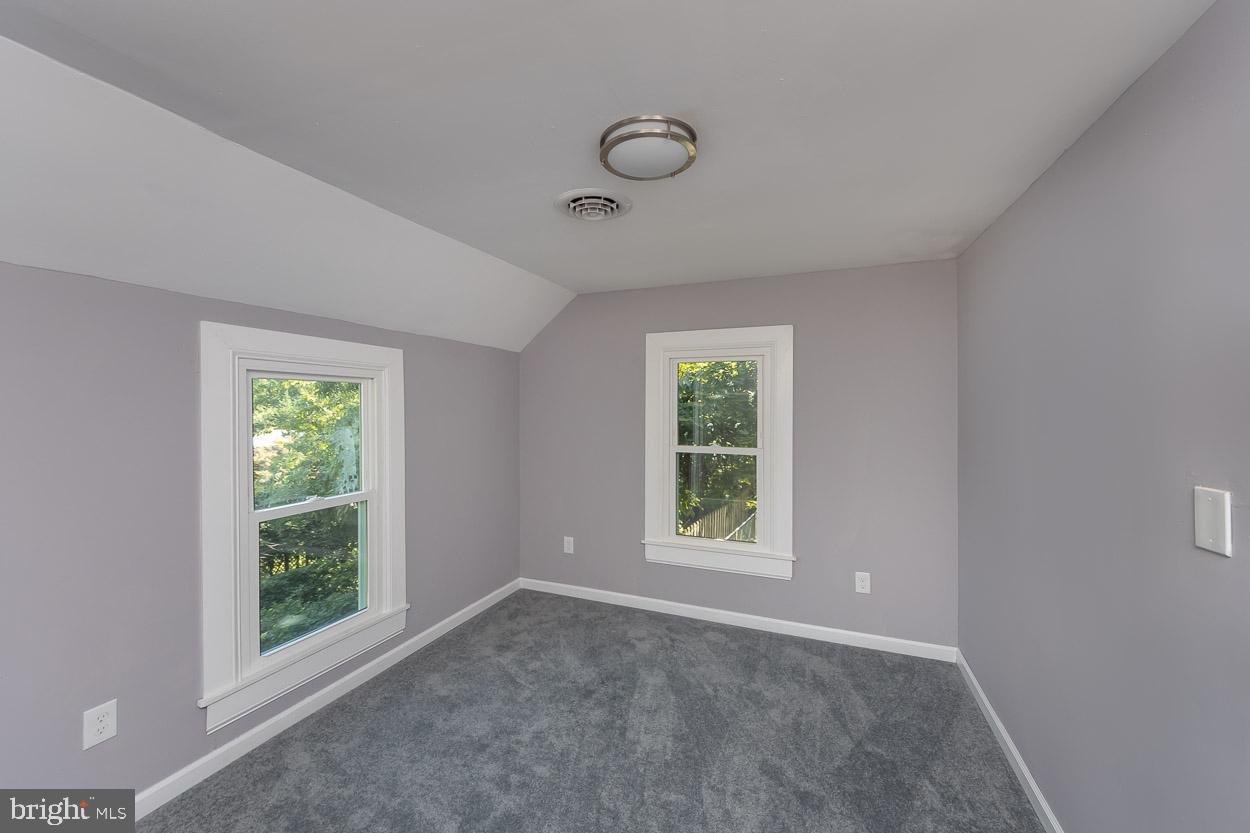 ABERDEEN HILLS - Residential