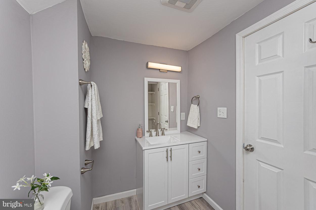 ABERDEEN HILLS - Residential