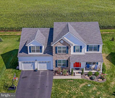 5053 LILAC DRIVE SCHNECKSVILLE PA 18078