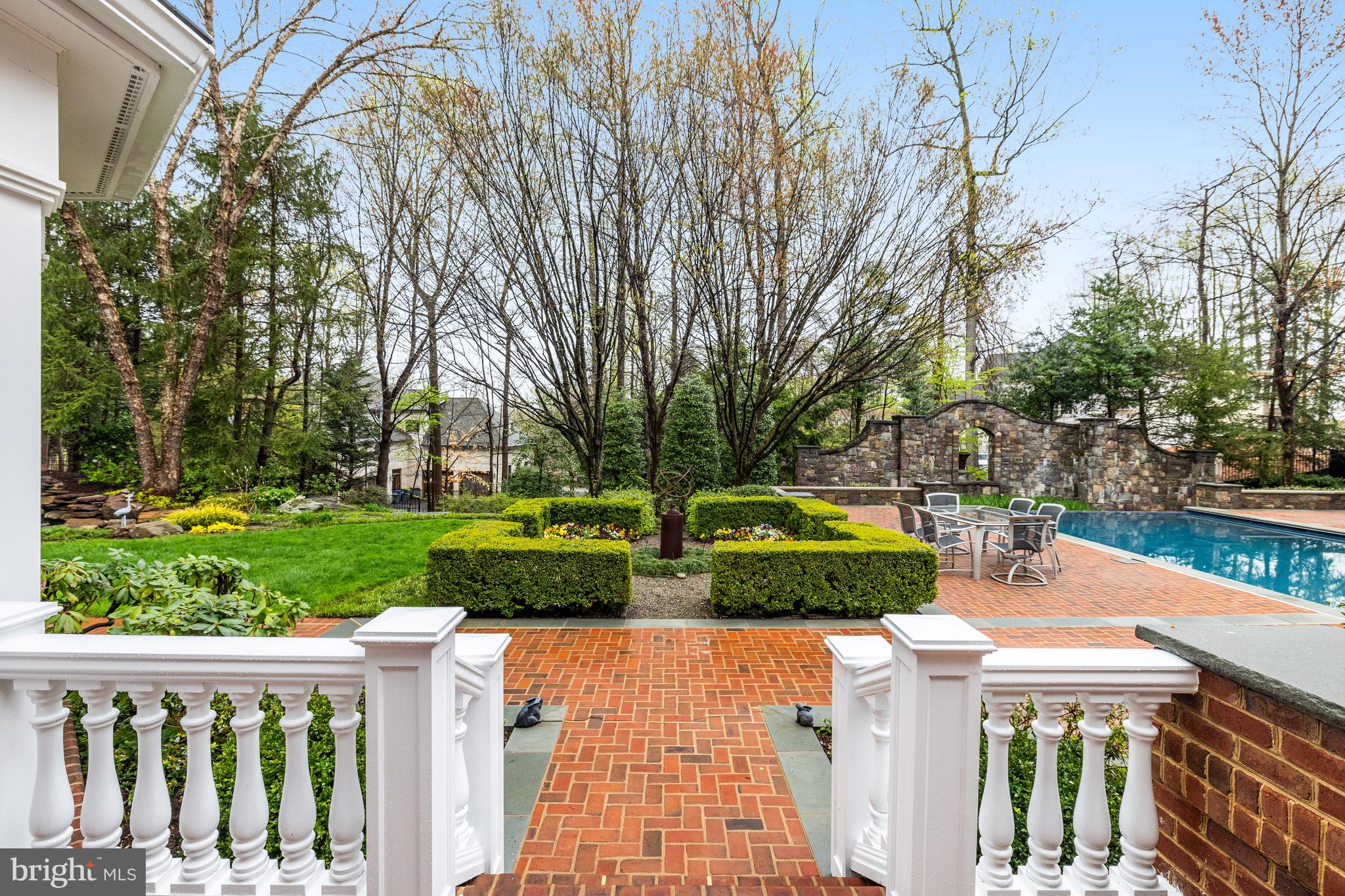 GARFIELD PARK - Residential