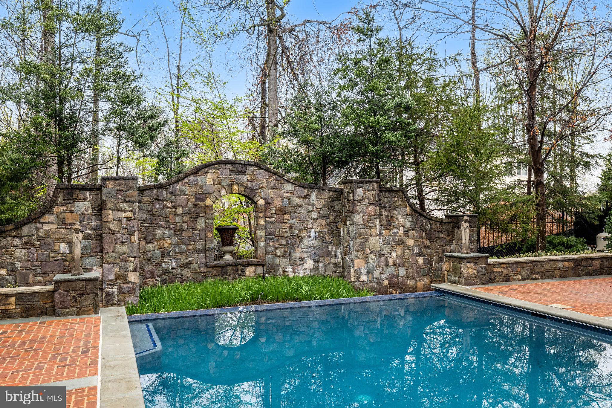 GARFIELD PARK - Residential