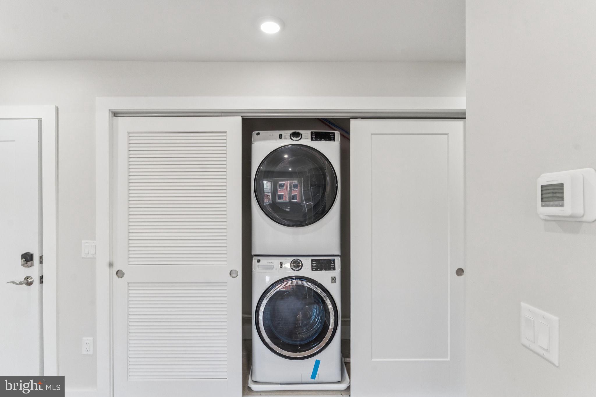 FAIRMOUNT - Residential Lease