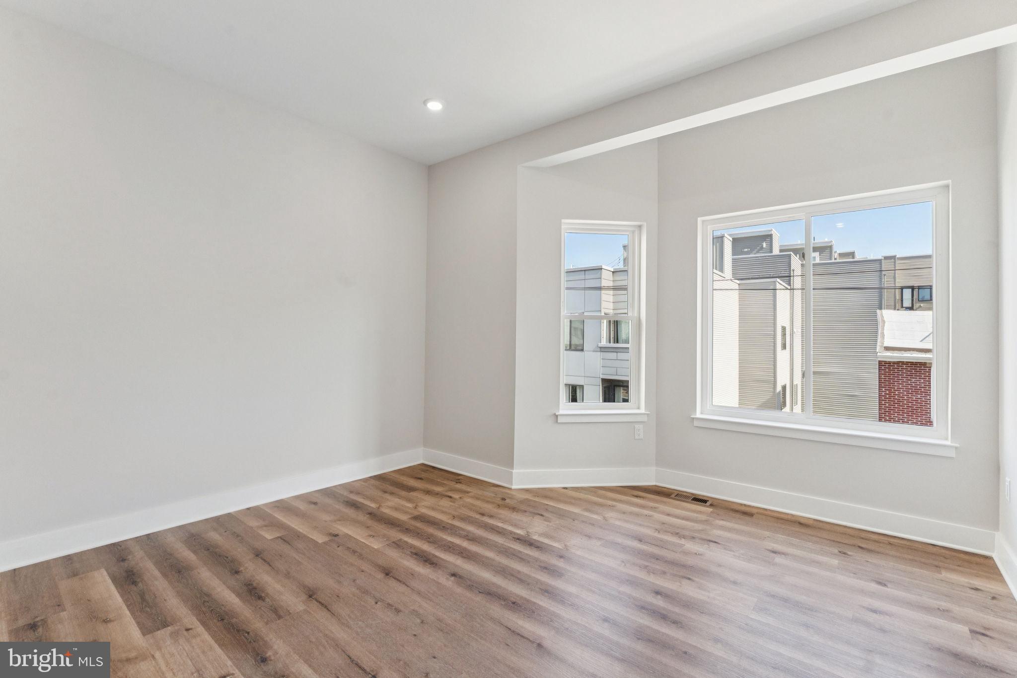 FAIRMOUNT - Residential Lease