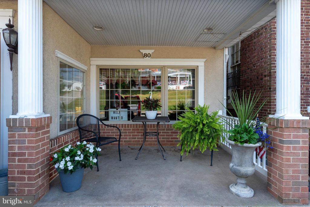 Photo of 80 W Market St, YORK, PA 17406 (MLS # PAYK2088210)