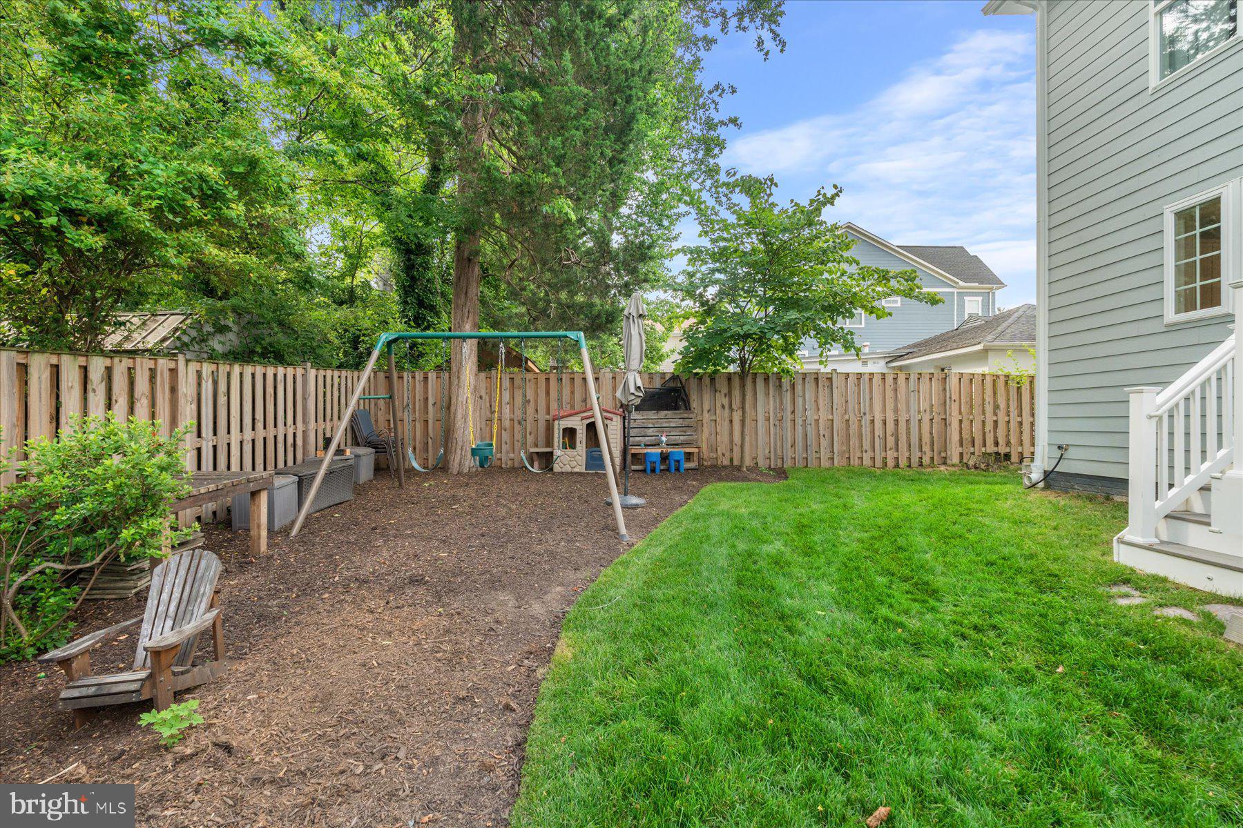 TUCKAHOE VILLAGE - Residential