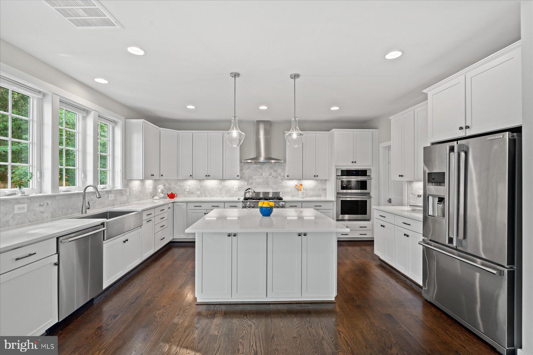 TUCKAHOE VILLAGE - Residential