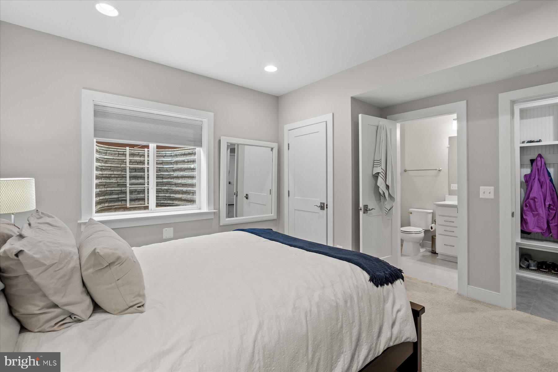 TUCKAHOE VILLAGE - Residential