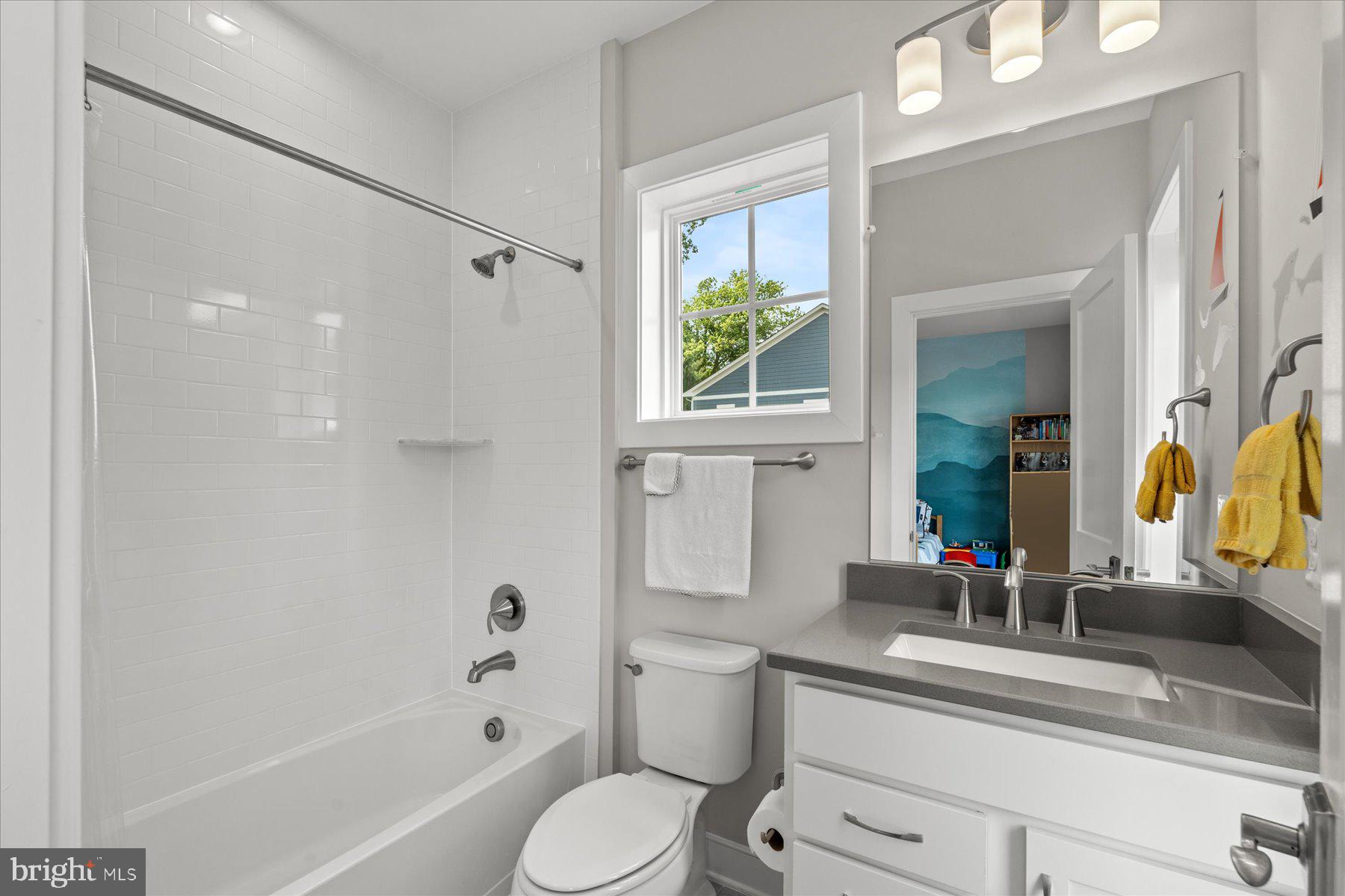 TUCKAHOE VILLAGE - Residential